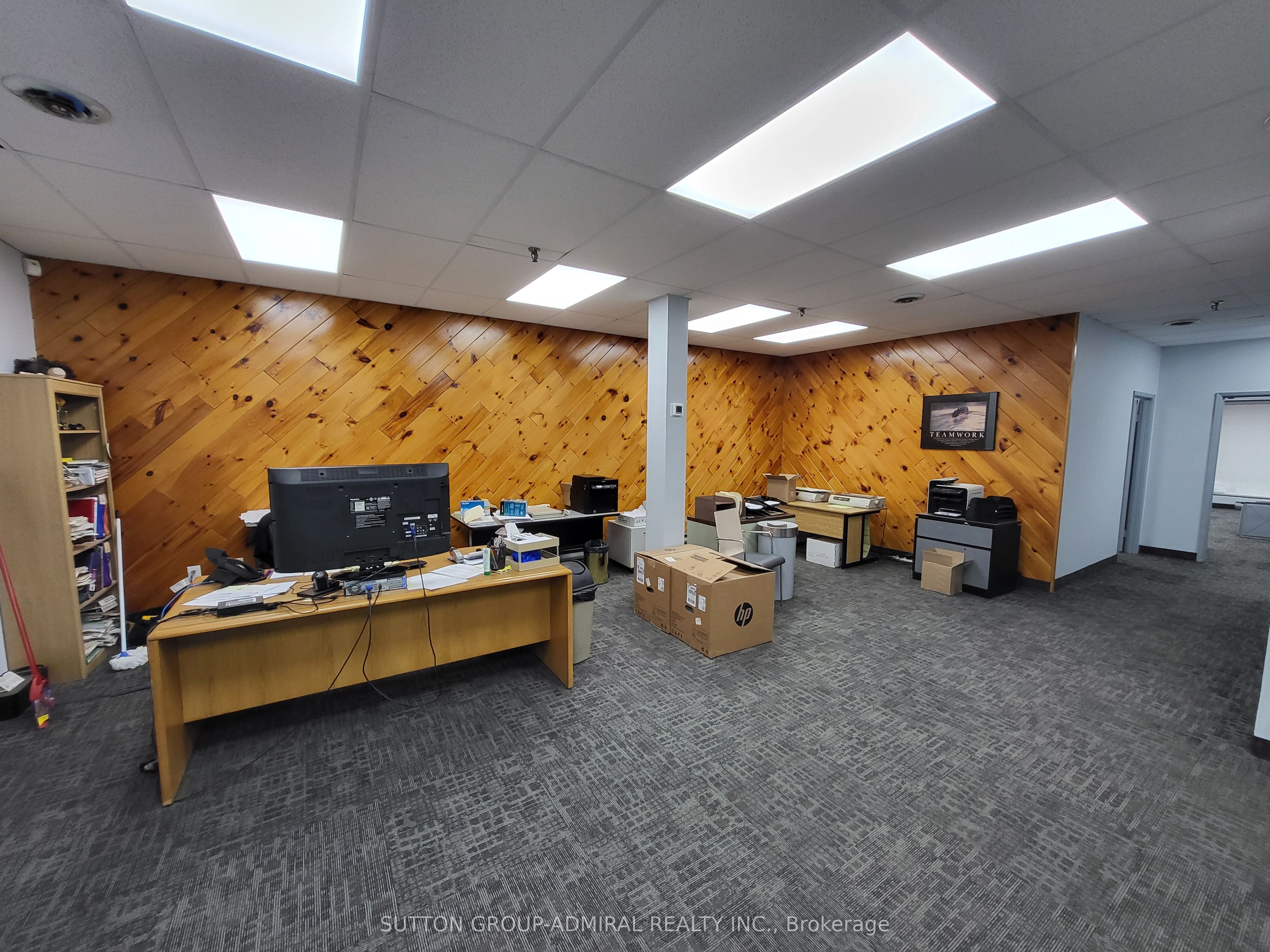 215 Dolomite Drive Property Photo 4