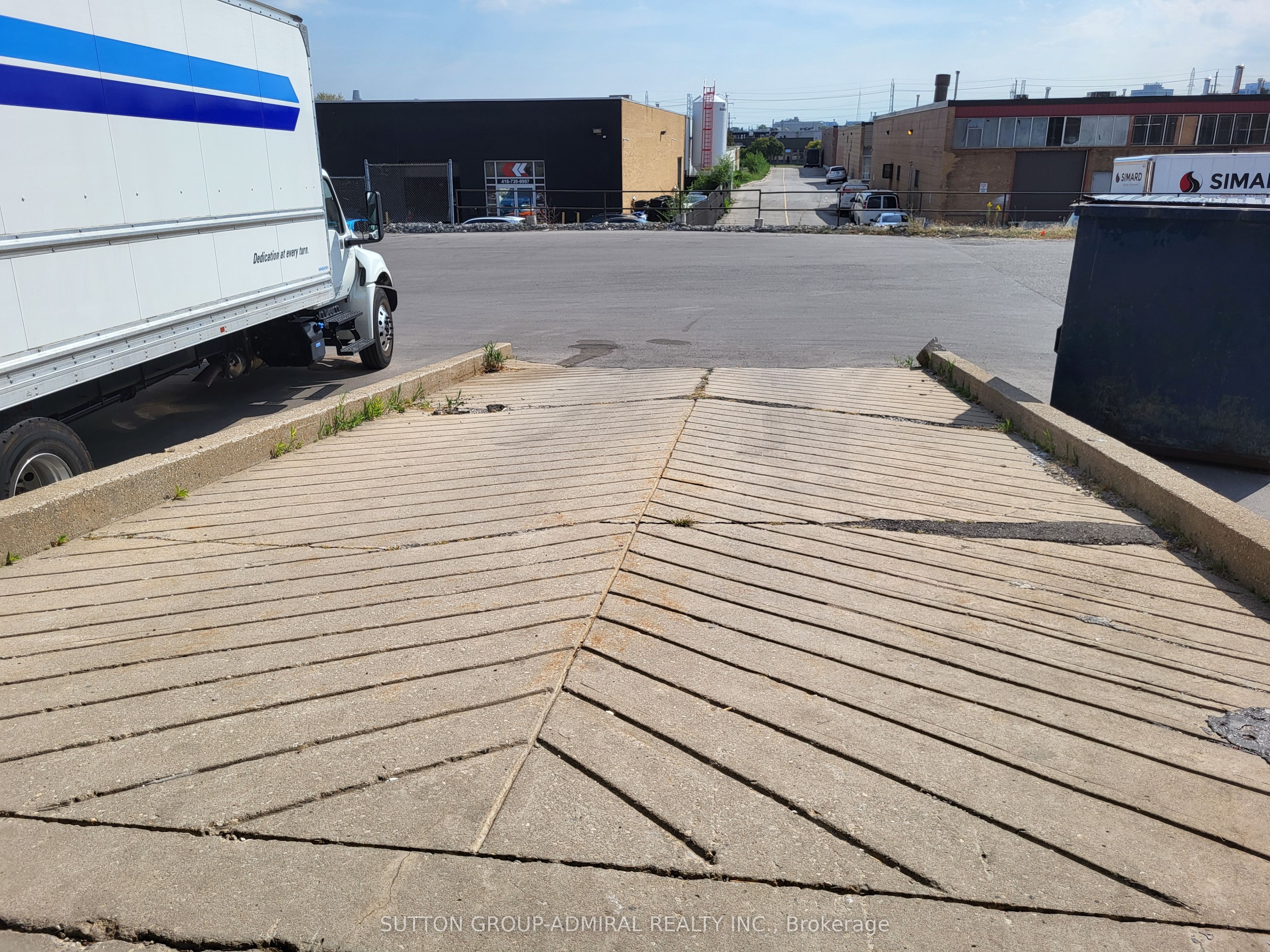 215 Dolomite Drive Property Photo 20