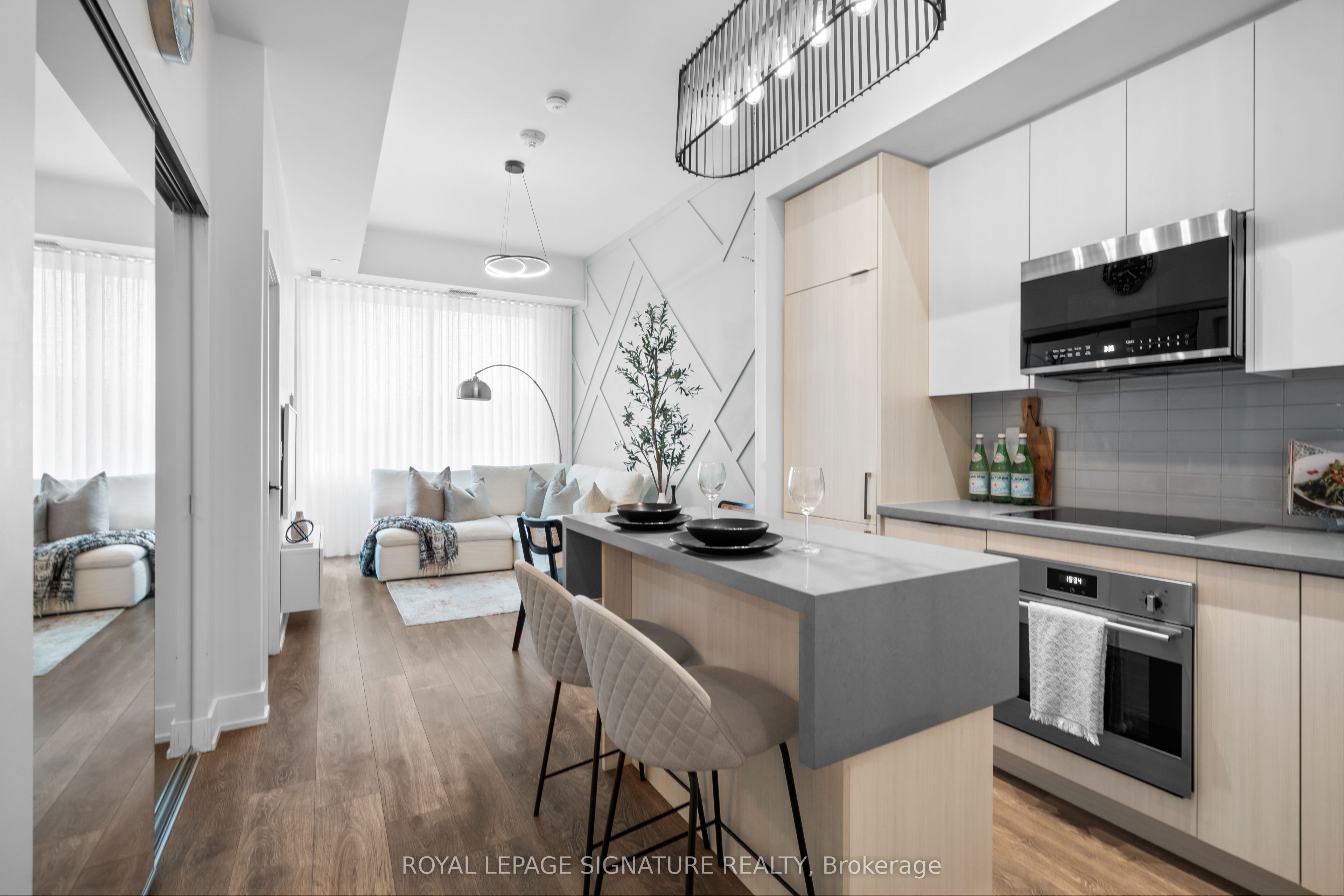 2481 Taunton Rd Property Photo 1