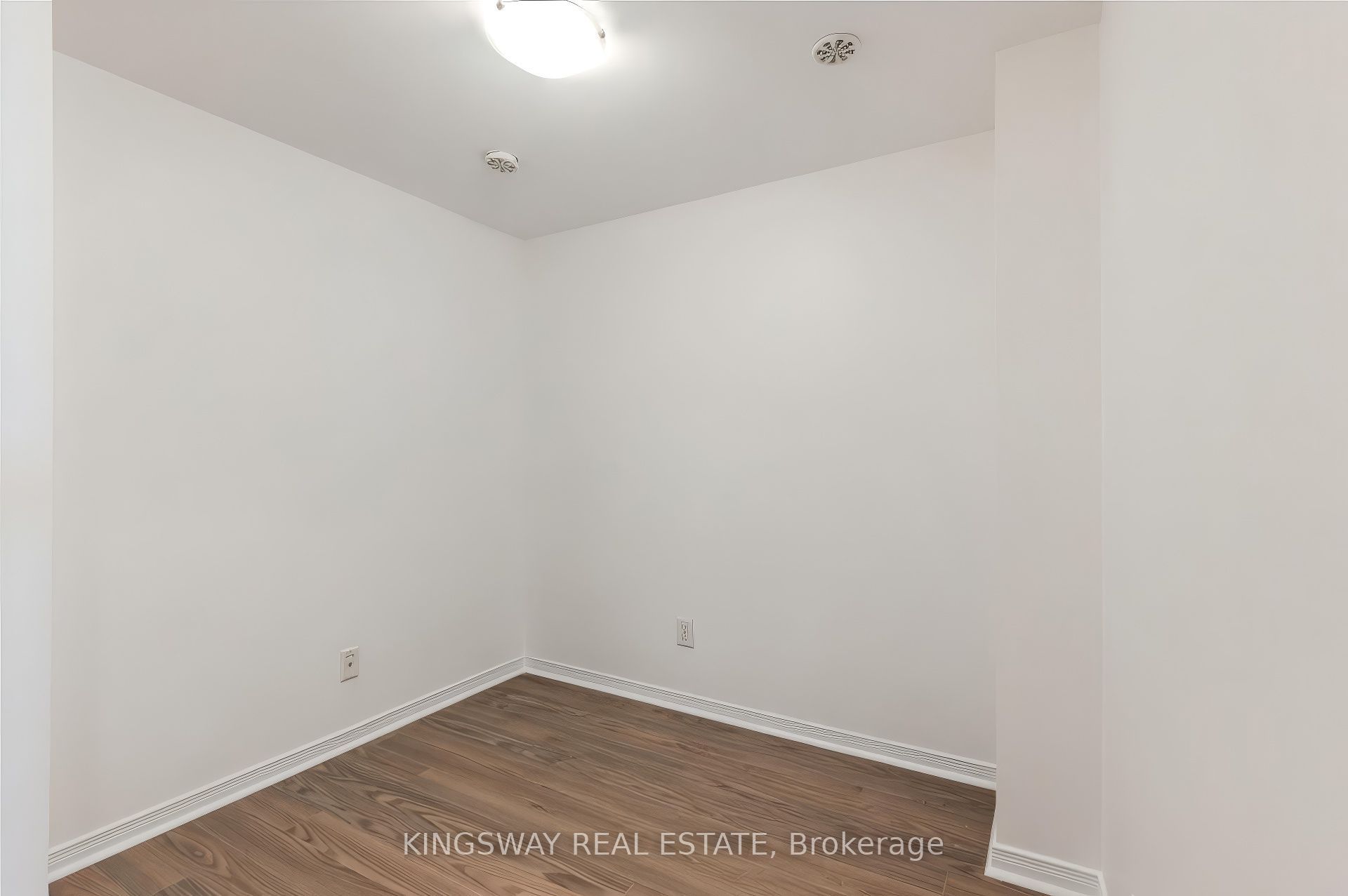 68 Winston Park Boulevard 50 Property Photo 11