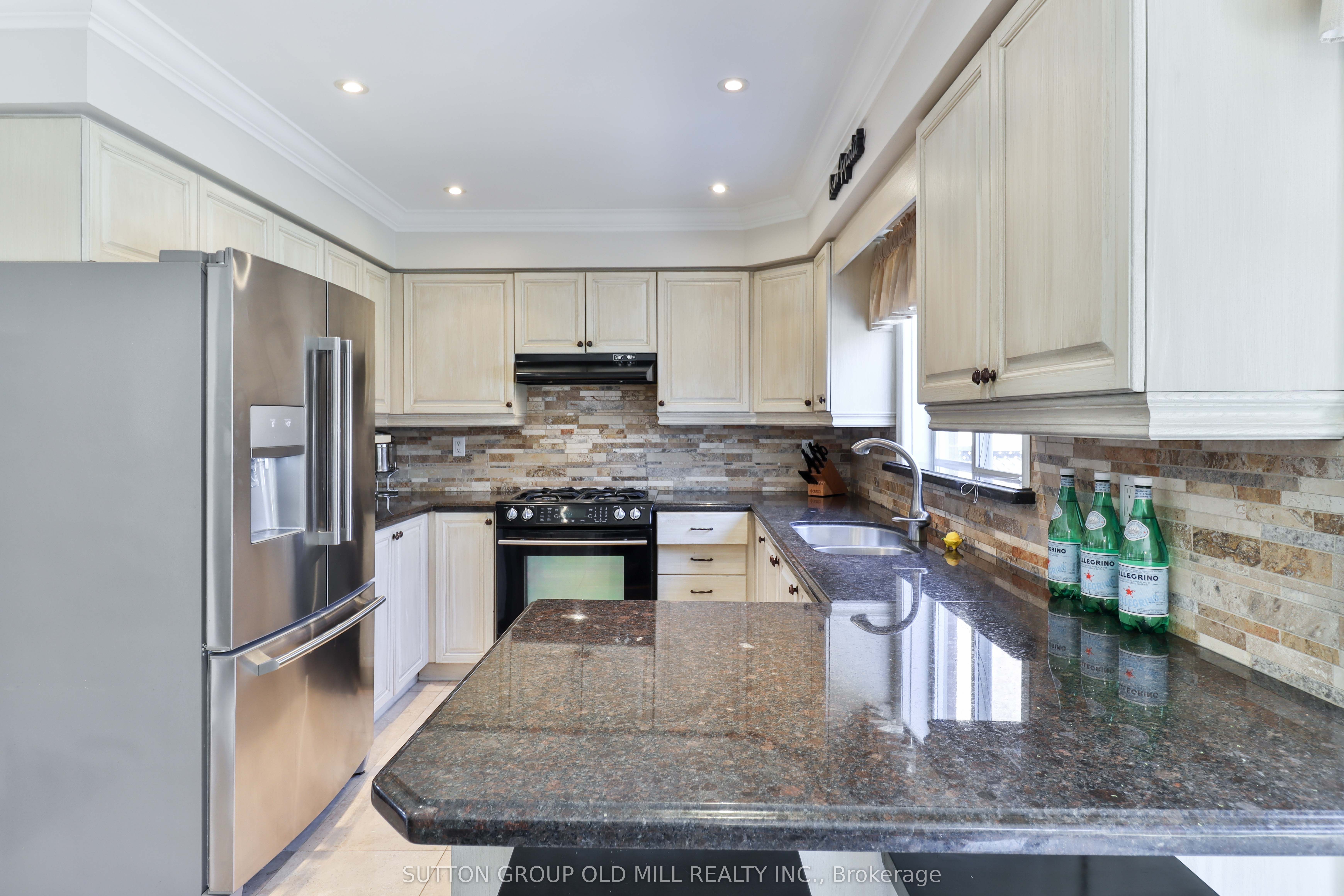 6835 Forest Park Drive Property Photo 10