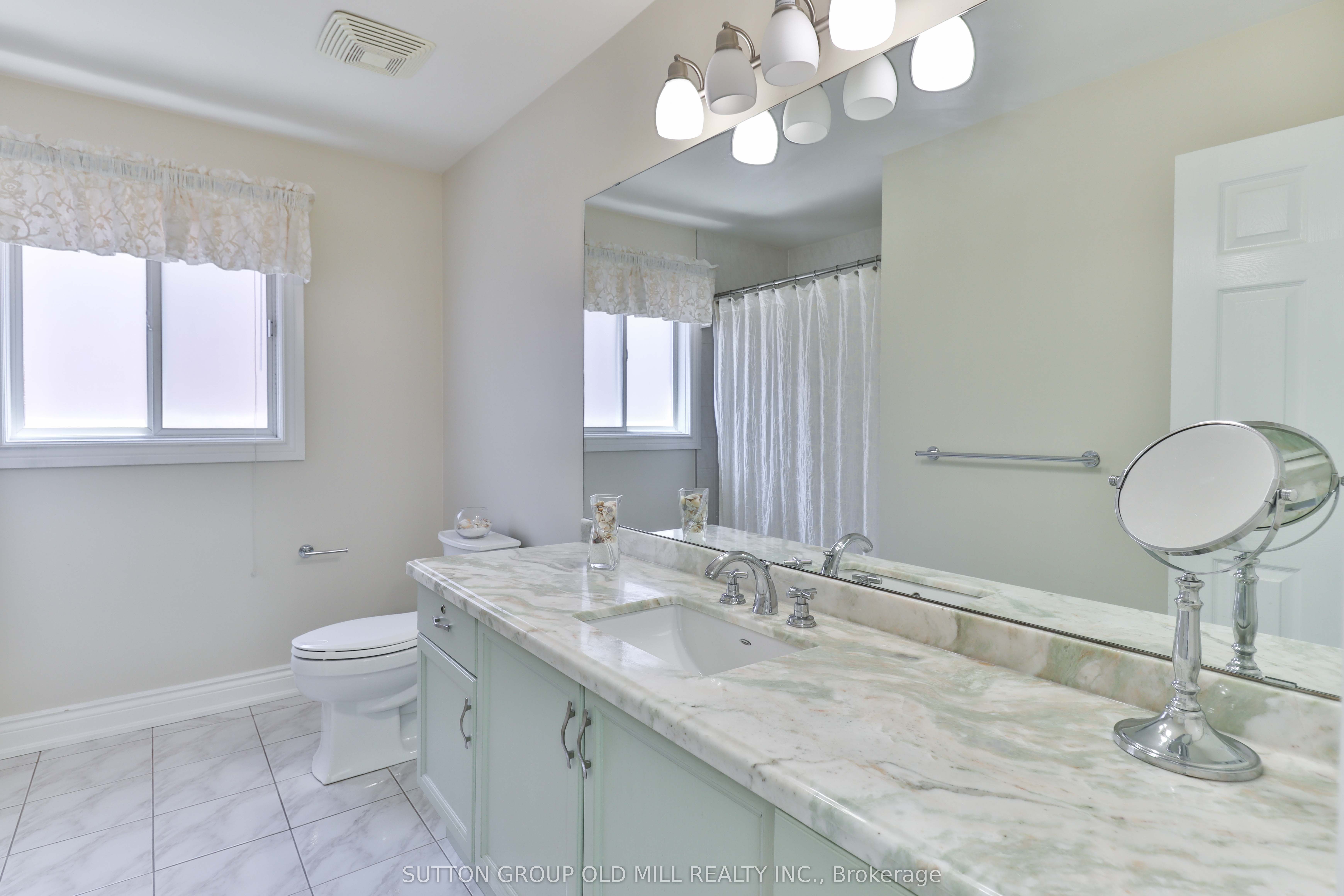 6835 Forest Park Drive Property Photo 21