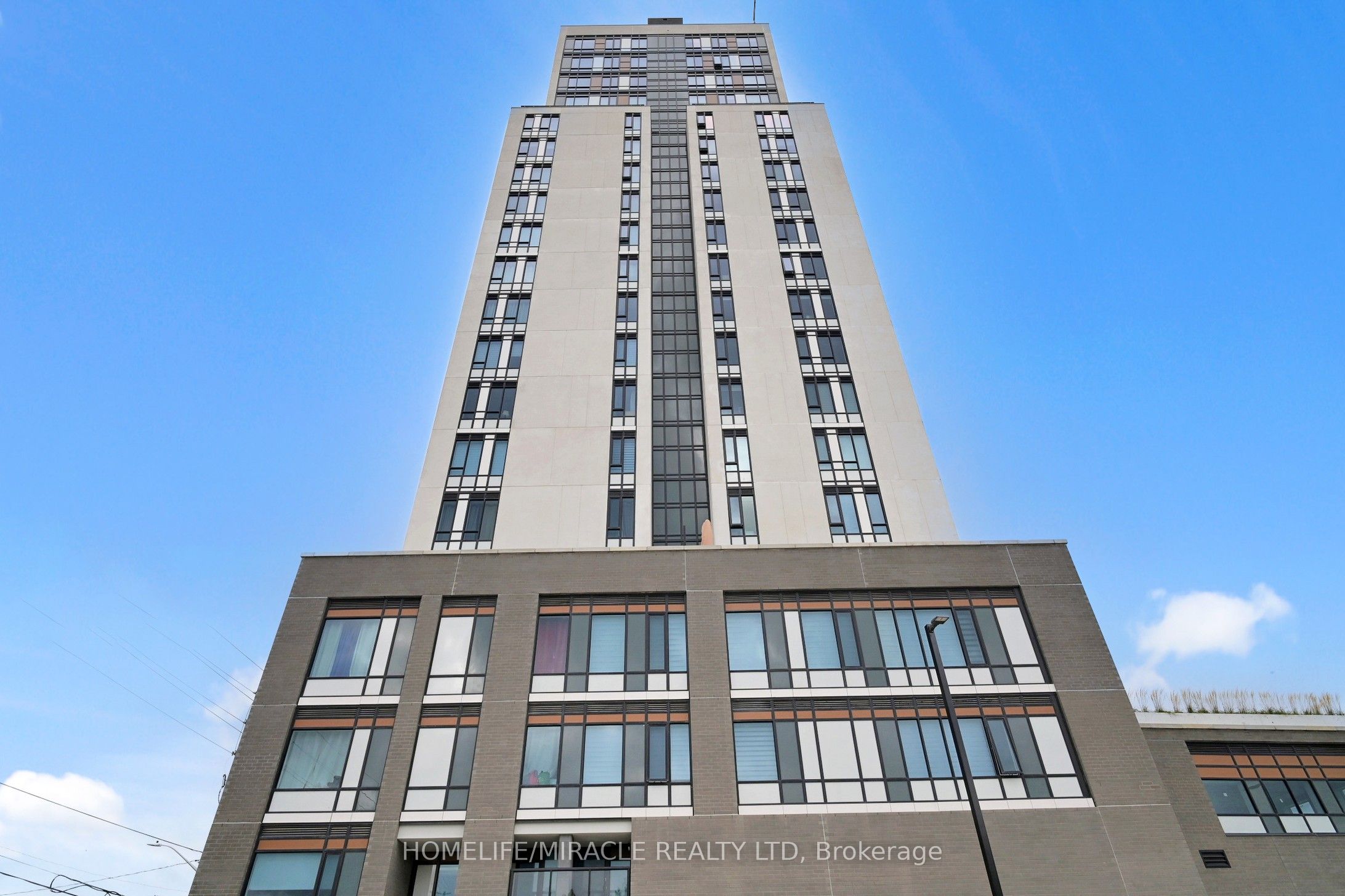 8010 Derry Road 604 Property Photo 1