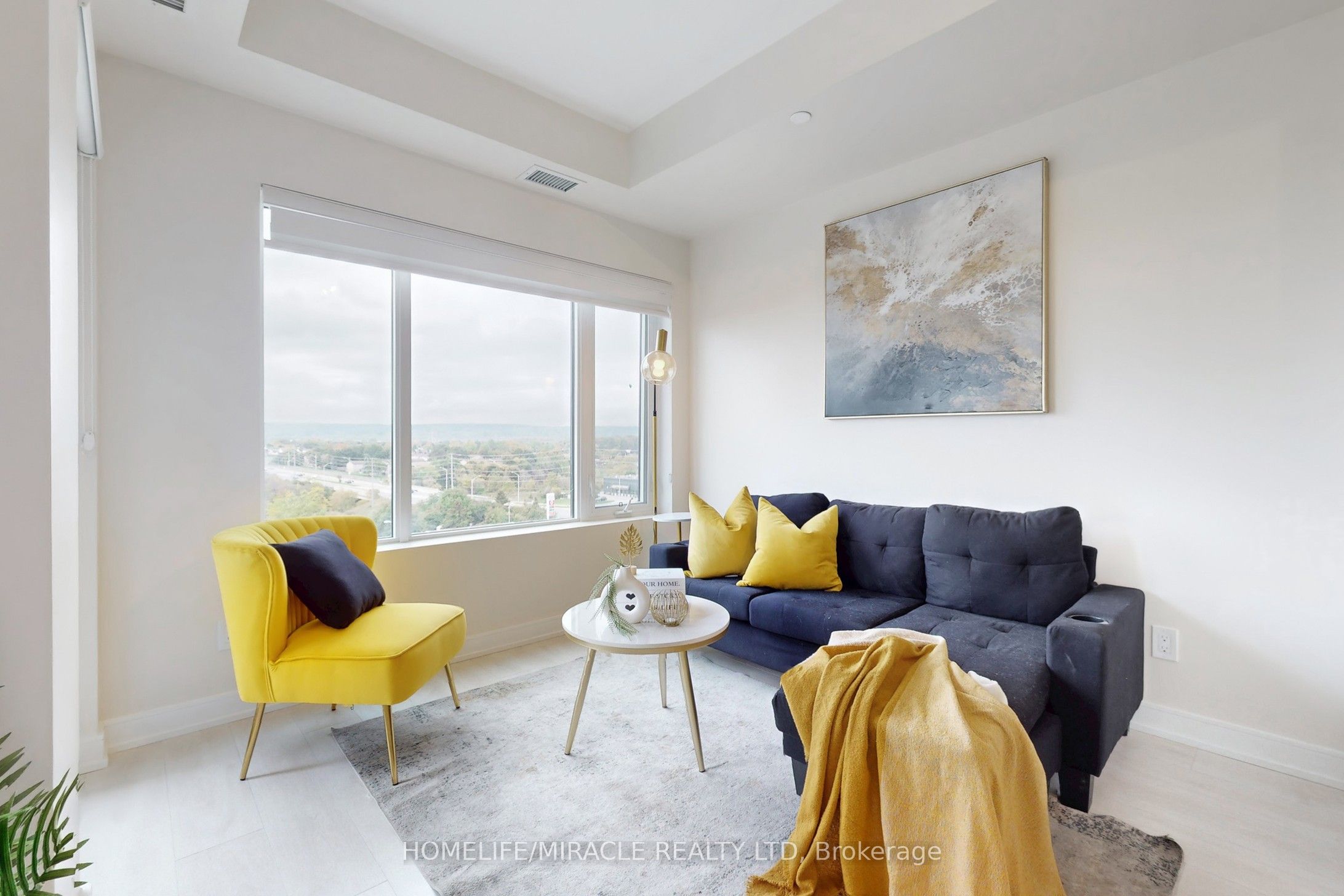 8010 Derry Road 604 Property Photo 9