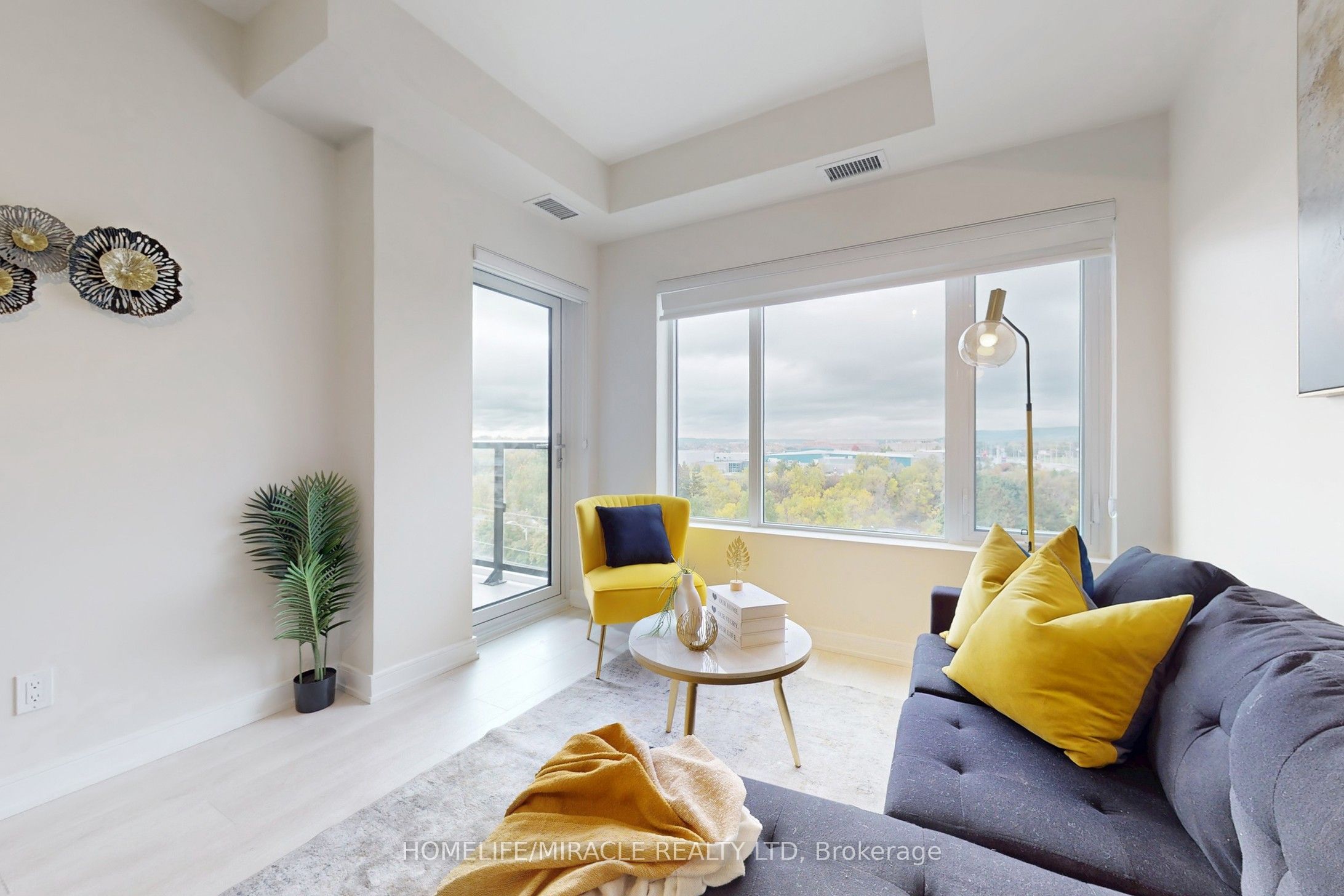 8010 Derry Road 604 Property Photo 11