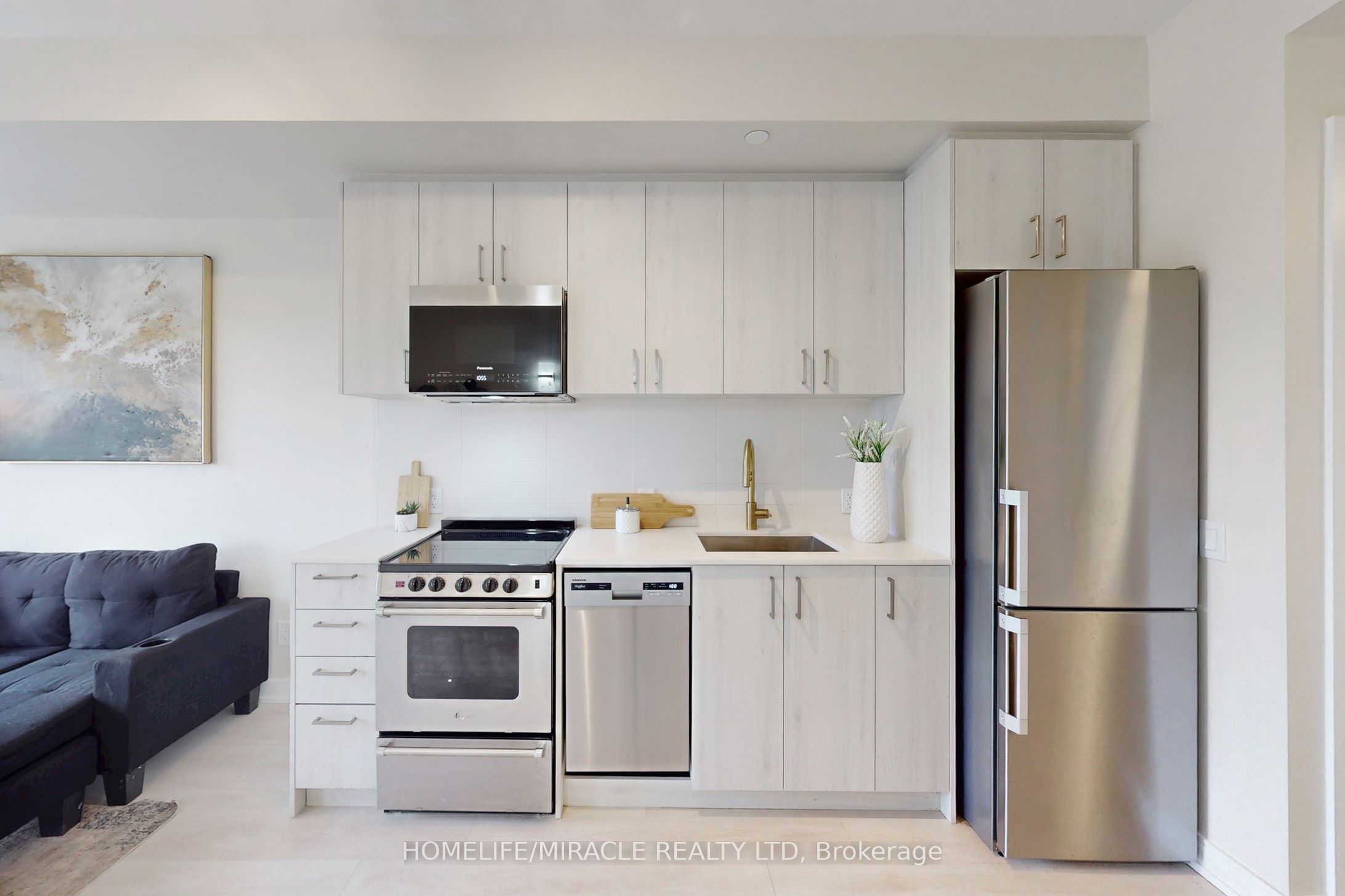 8010 Derry Road 604 Property Photo 15