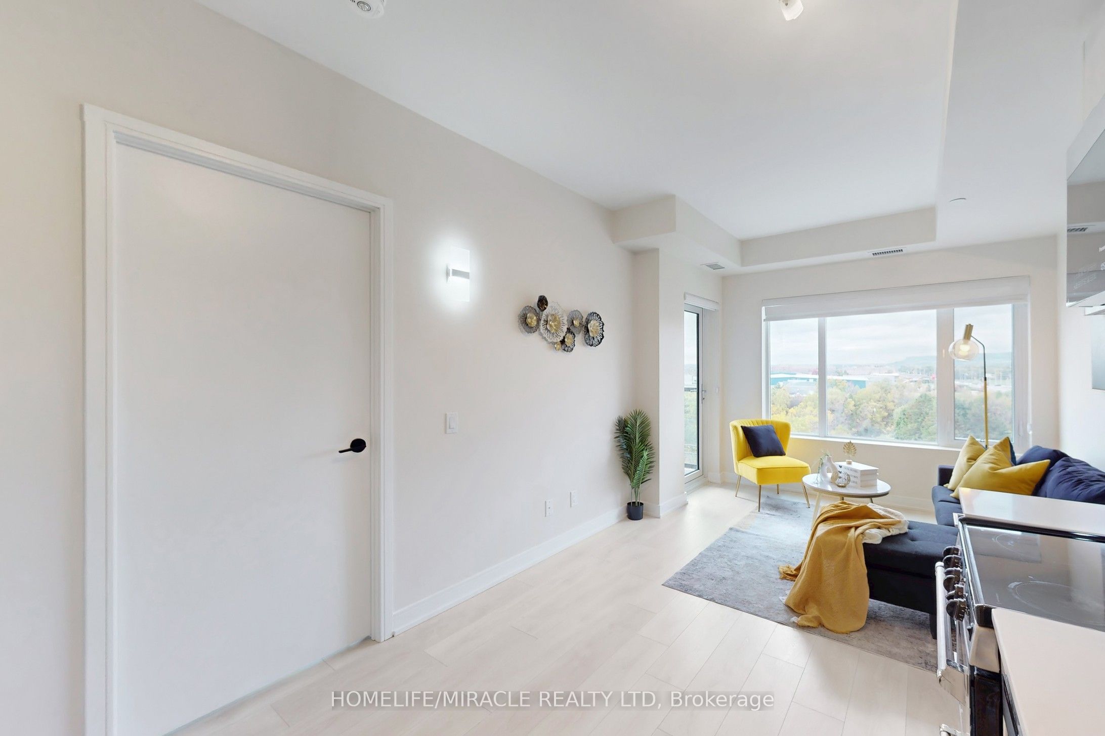 8010 Derry Road 604 Property Photo 16