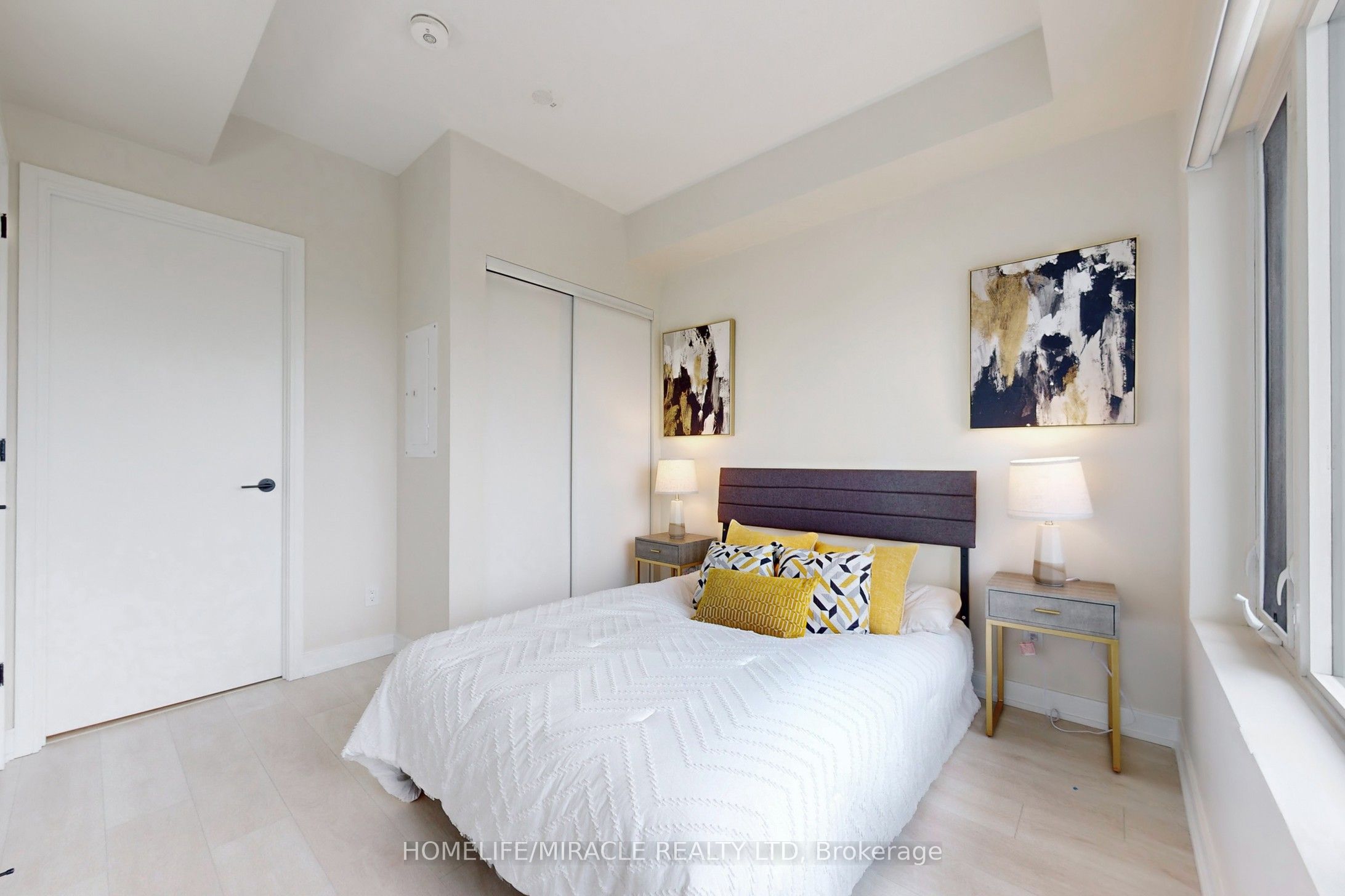 8010 Derry Road 604 Property Photo 19