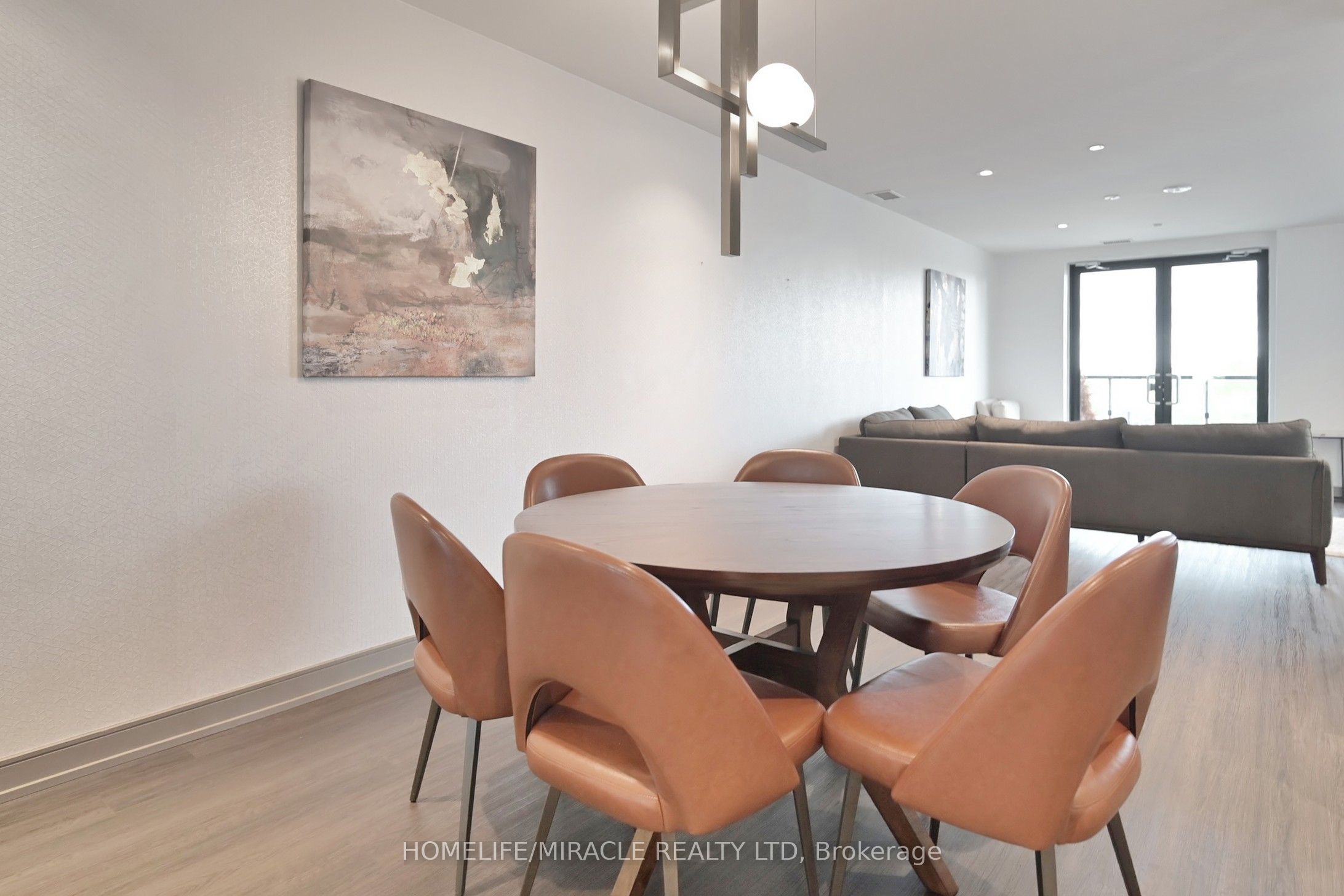 8010 Derry Road 604 Property Photo 35