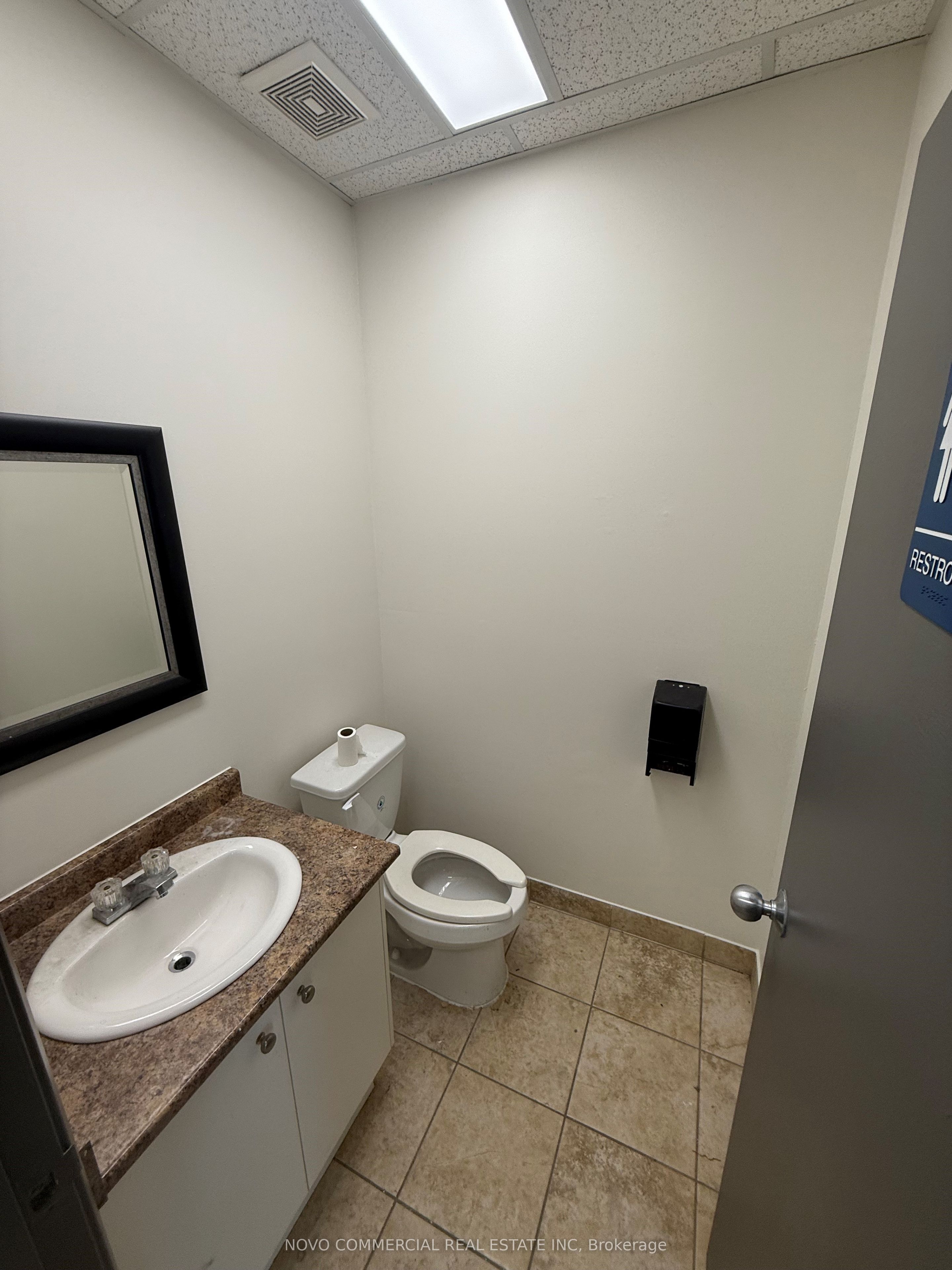 7150 Torbram Rd Property Photo 4