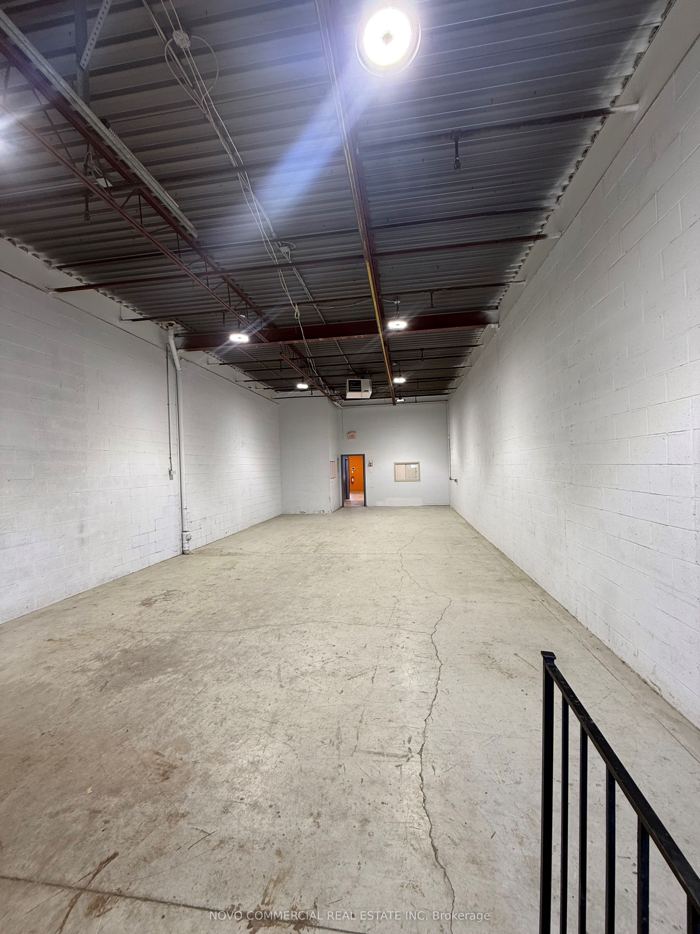 7150 Torbram Rd Property Photo 5