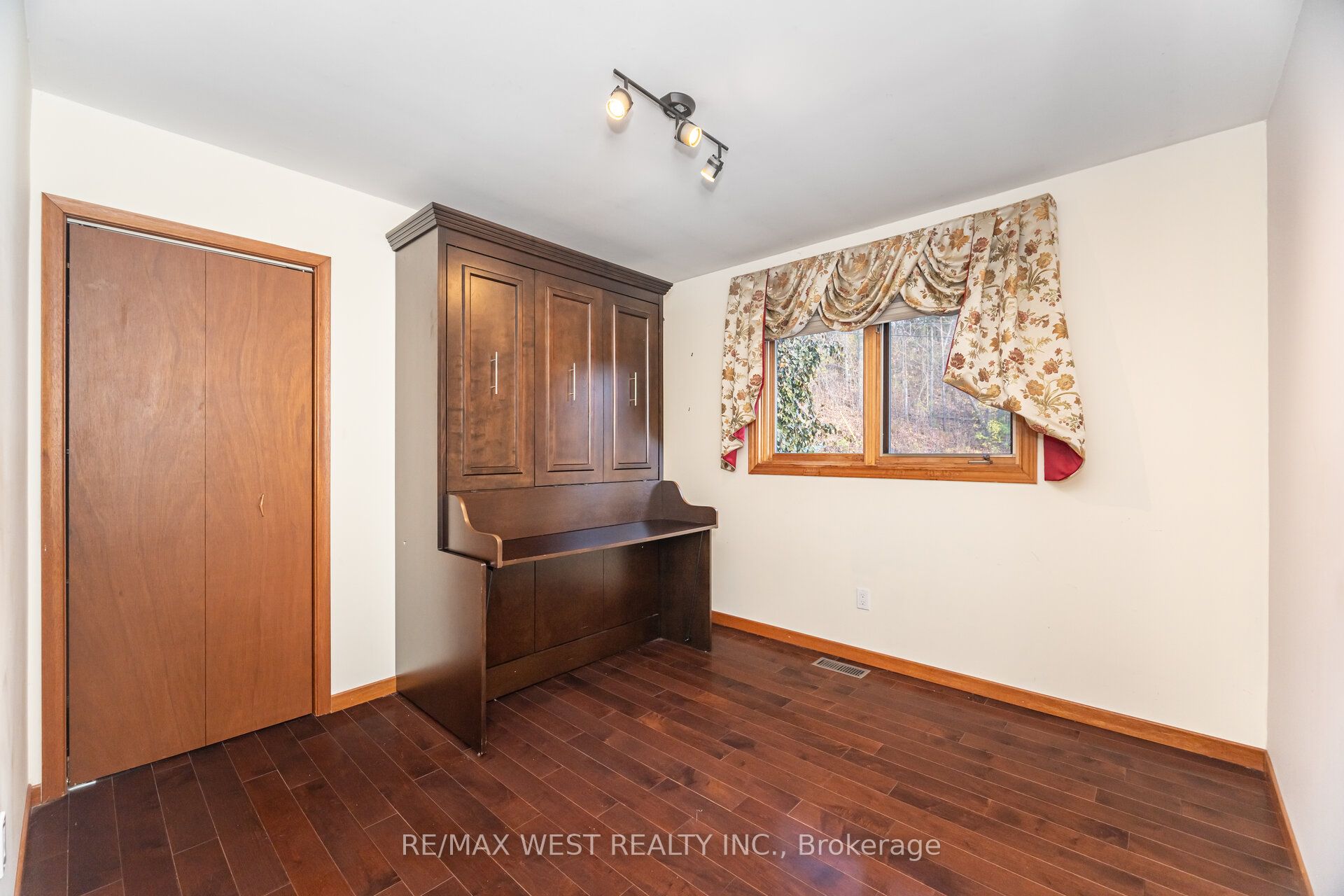 47 Elizabeth Street Property Photo 13