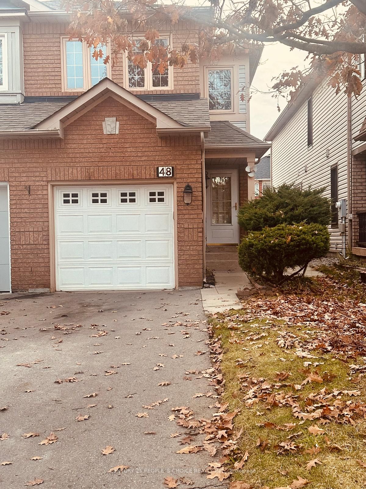 48 Yellow Brick Rd Property Photo 1