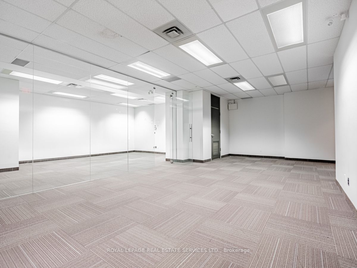 2180 Meadowvale Boulevard 200a Property Photo 6