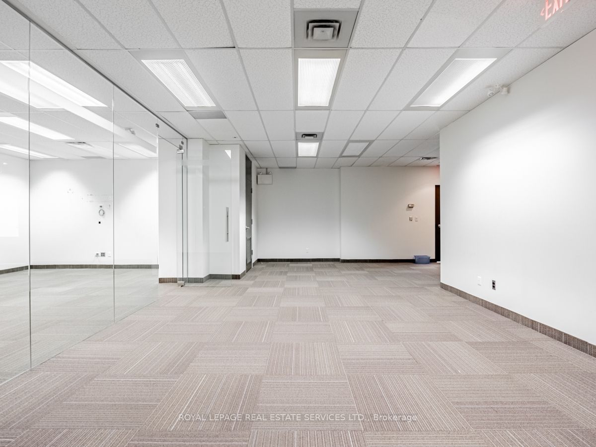 2180 Meadowvale Boulevard 200a Property Photo 7
