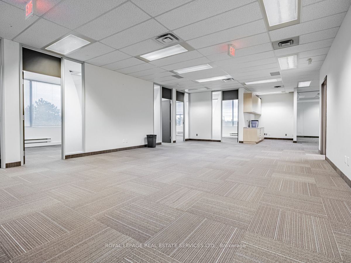 2180 Meadowvale Boulevard 200a Property Photo 13