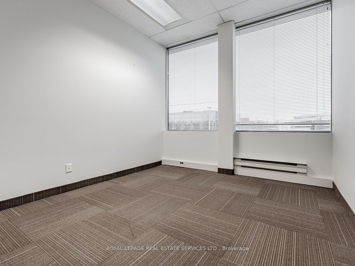 2180 Meadowvale Boulevard 200a Property Photo 18
