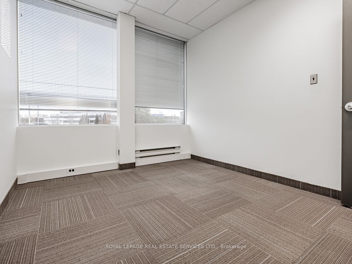 2180 Meadowvale Boulevard 200a Property Photo 21
