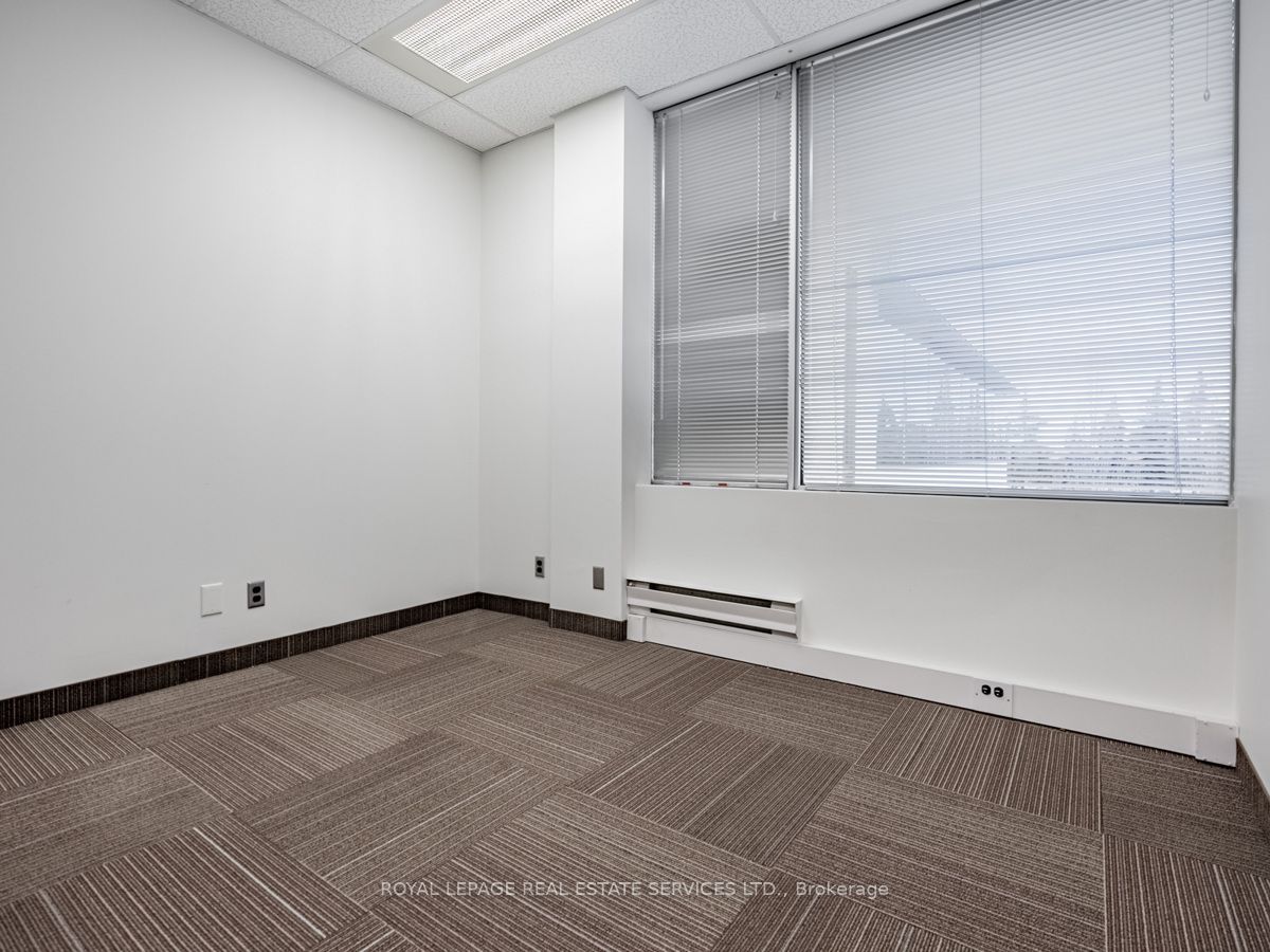 2180 Meadowvale Boulevard 200a Property Photo 25