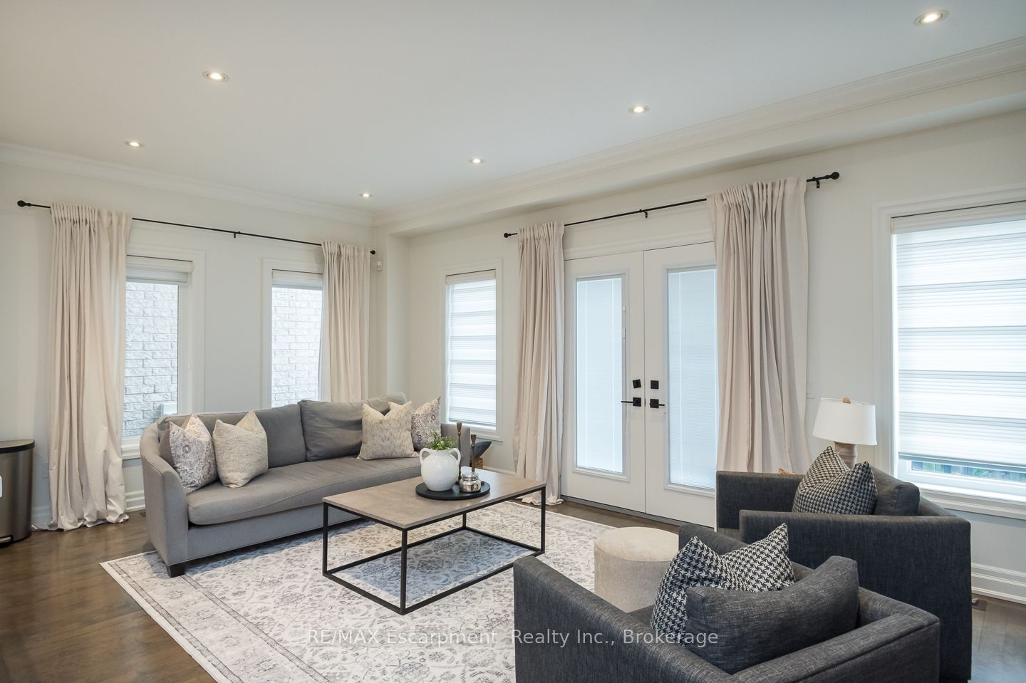 2334 Wuthering Heights Way Property Photo 19