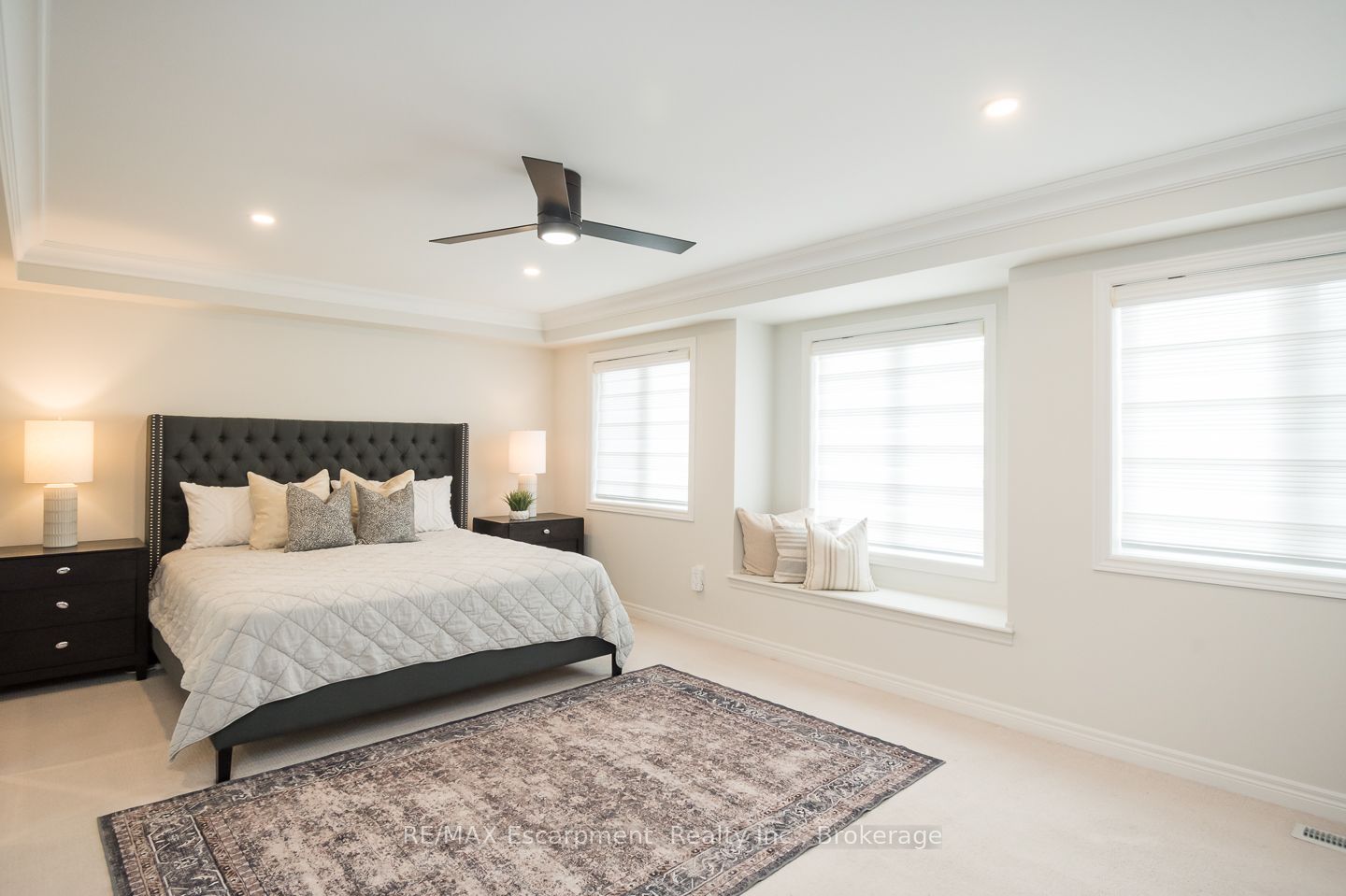 2334 Wuthering Heights Way Property Photo 28