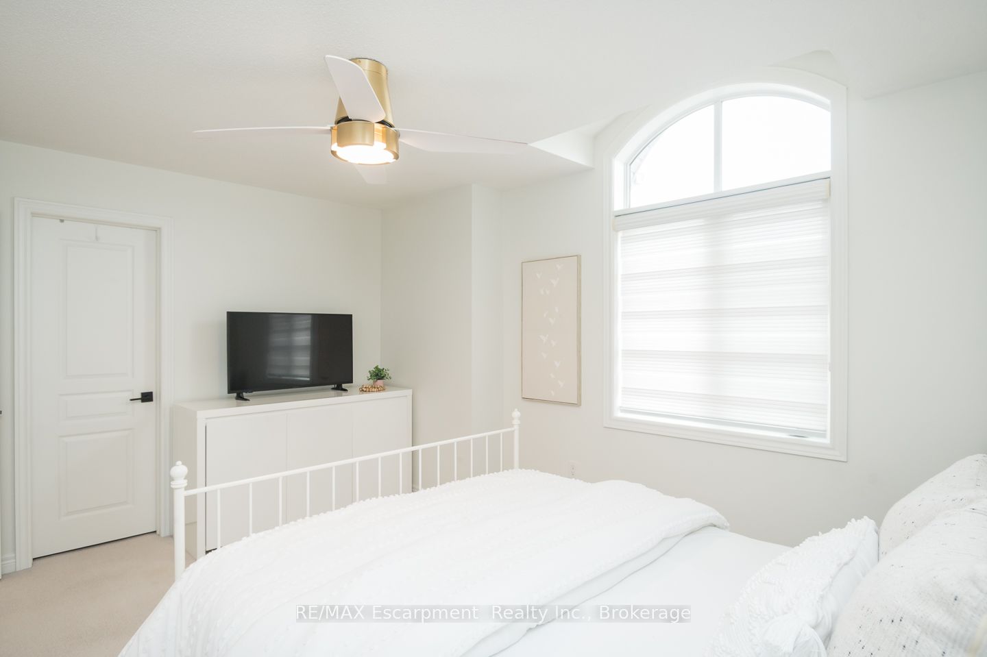 2334 Wuthering Heights Way Property Photo 34