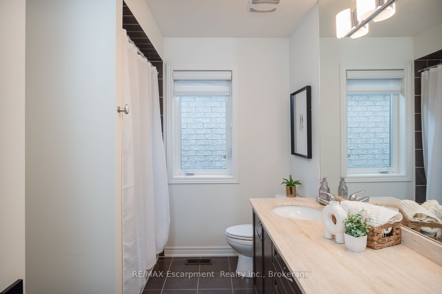 2334 Wuthering Heights Way Property Photo 36