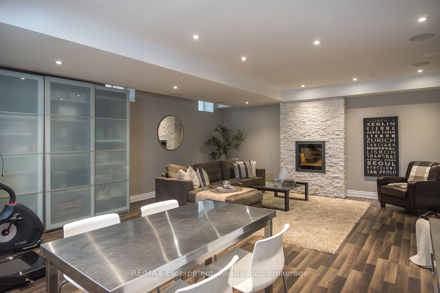 2334 Wuthering Heights Way Property Photo 41