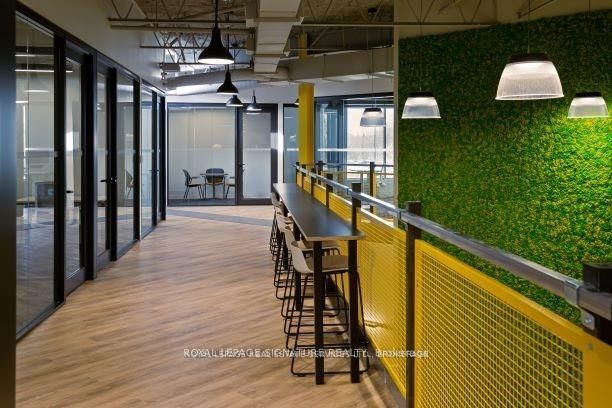 2115 S Service Rd W Property Photo 4