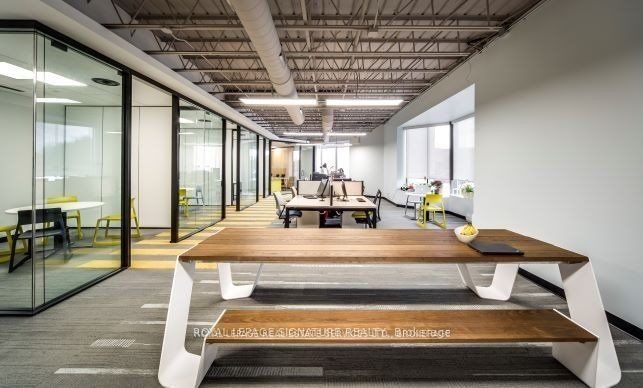 2115 S Service Rd W Property Photo 12