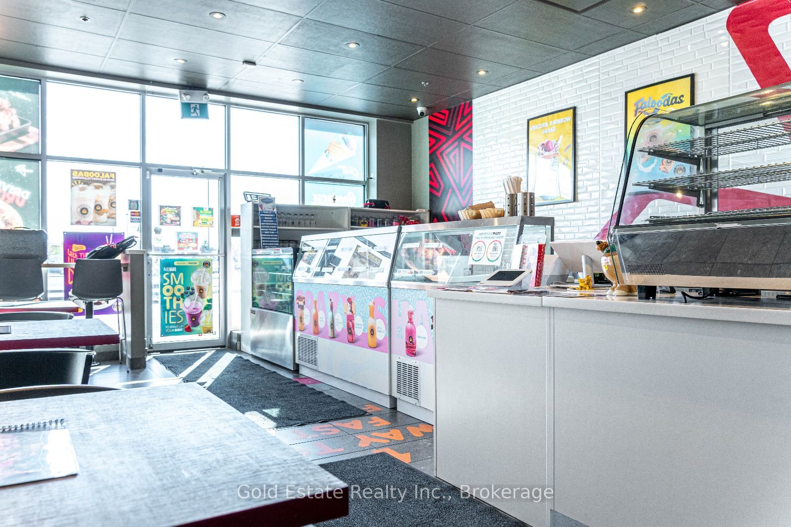 5077 Dixie Rd Property Photo 2