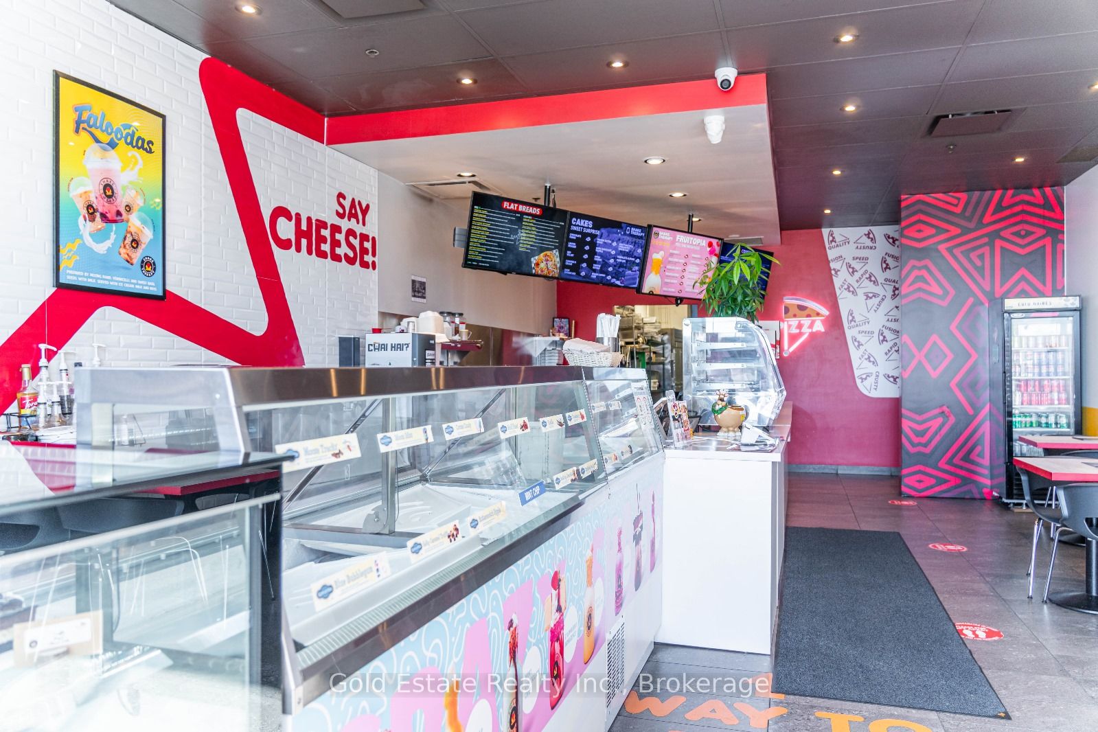 5077 Dixie Rd Property Photo 4