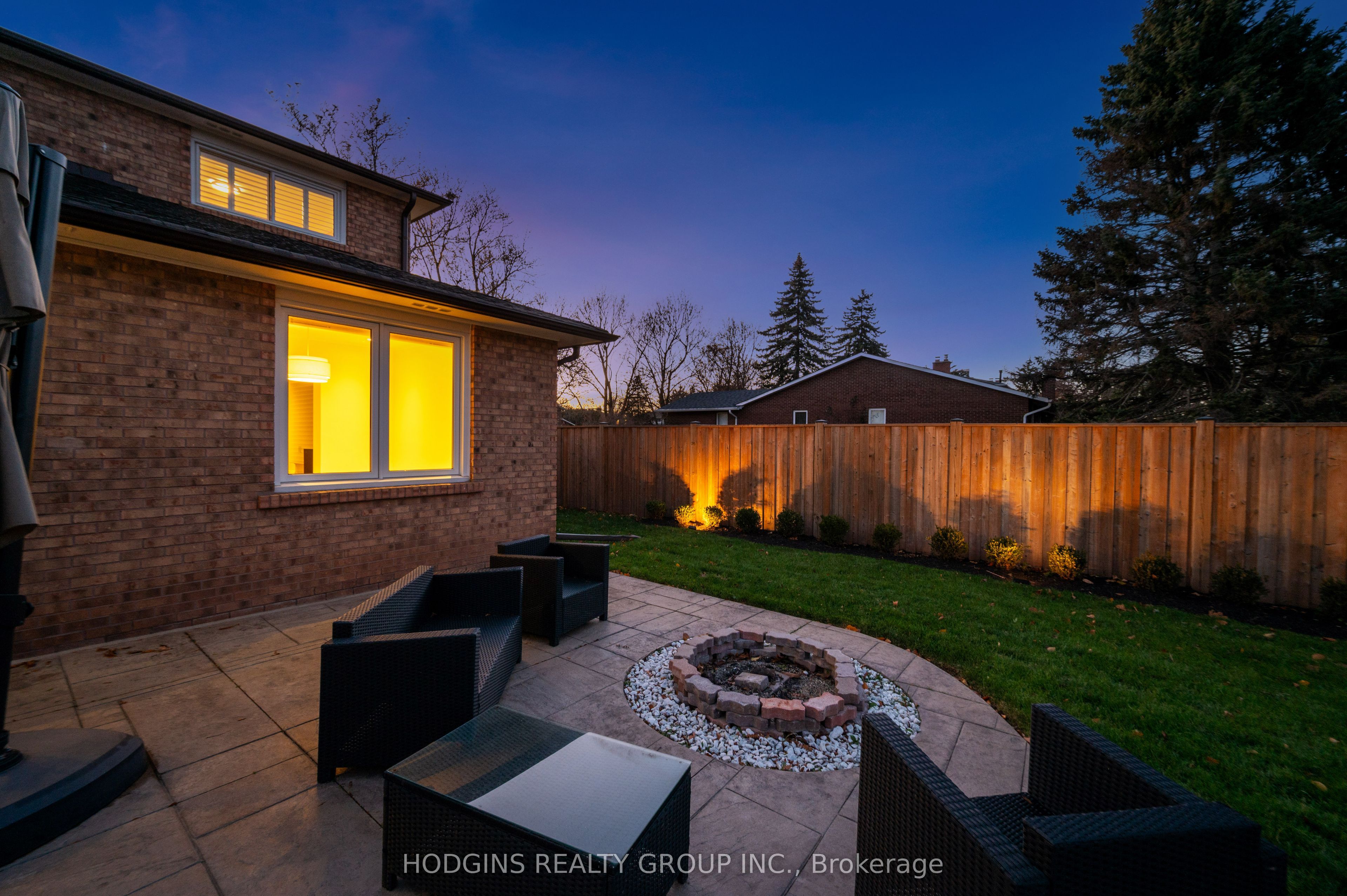 1726 Sherwood Forrest Circle Property Photo 5