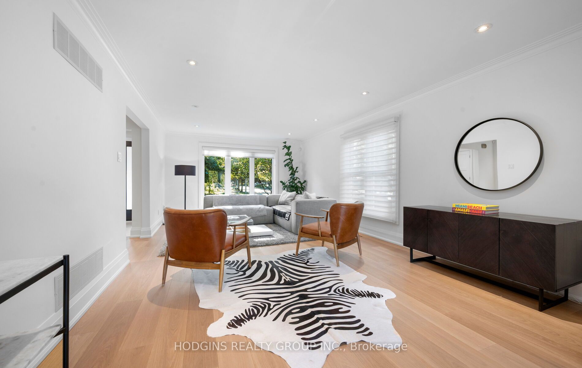 1726 Sherwood Forrest Circle Property Photo 13