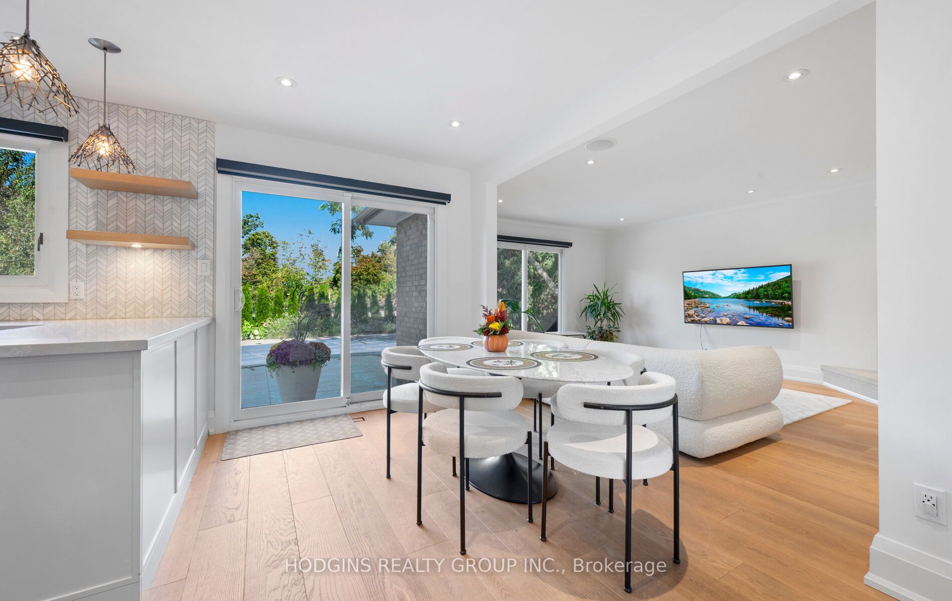 1726 Sherwood Forrest Circle Property Photo 18