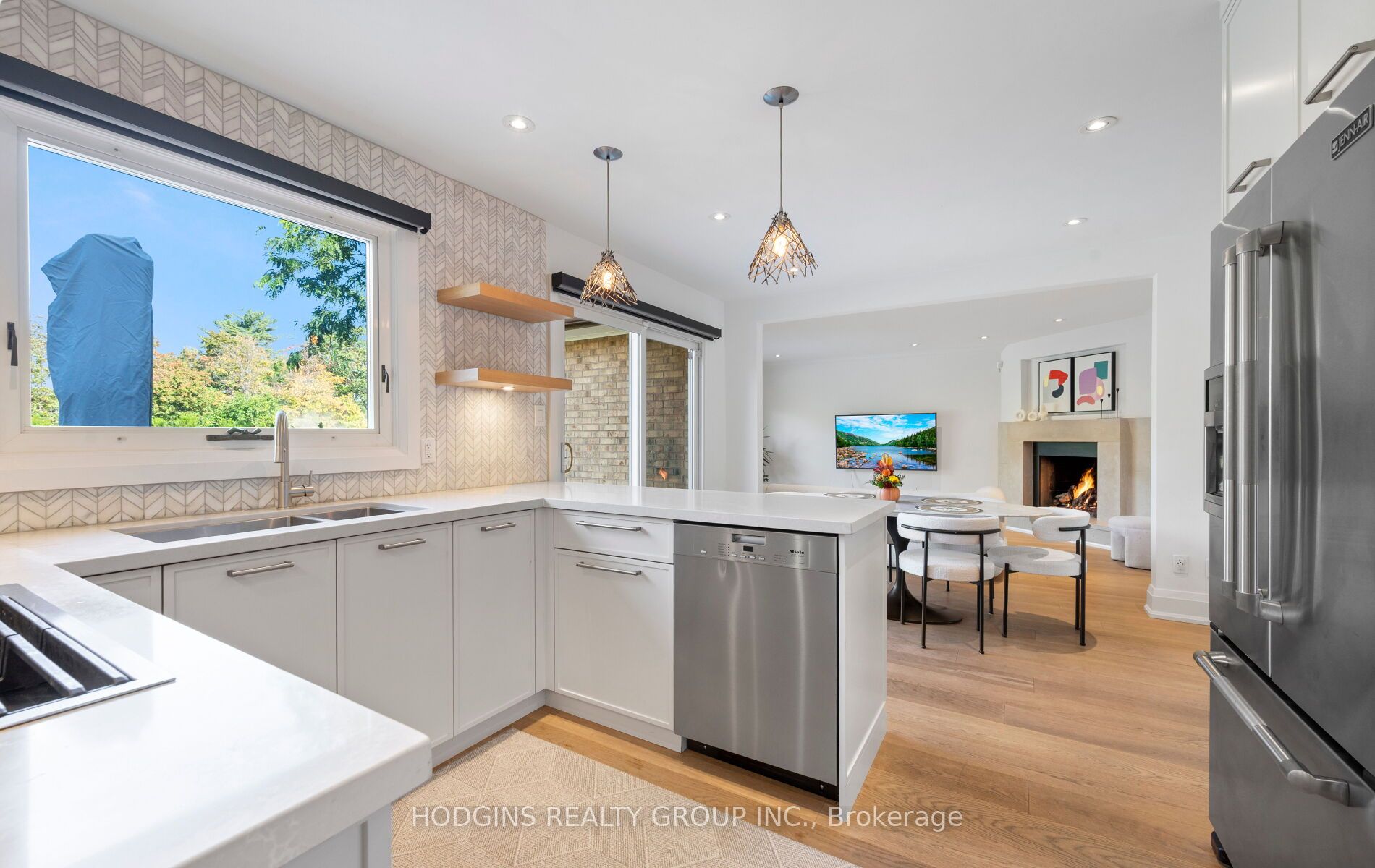 1726 Sherwood Forrest Circle Property Photo 20