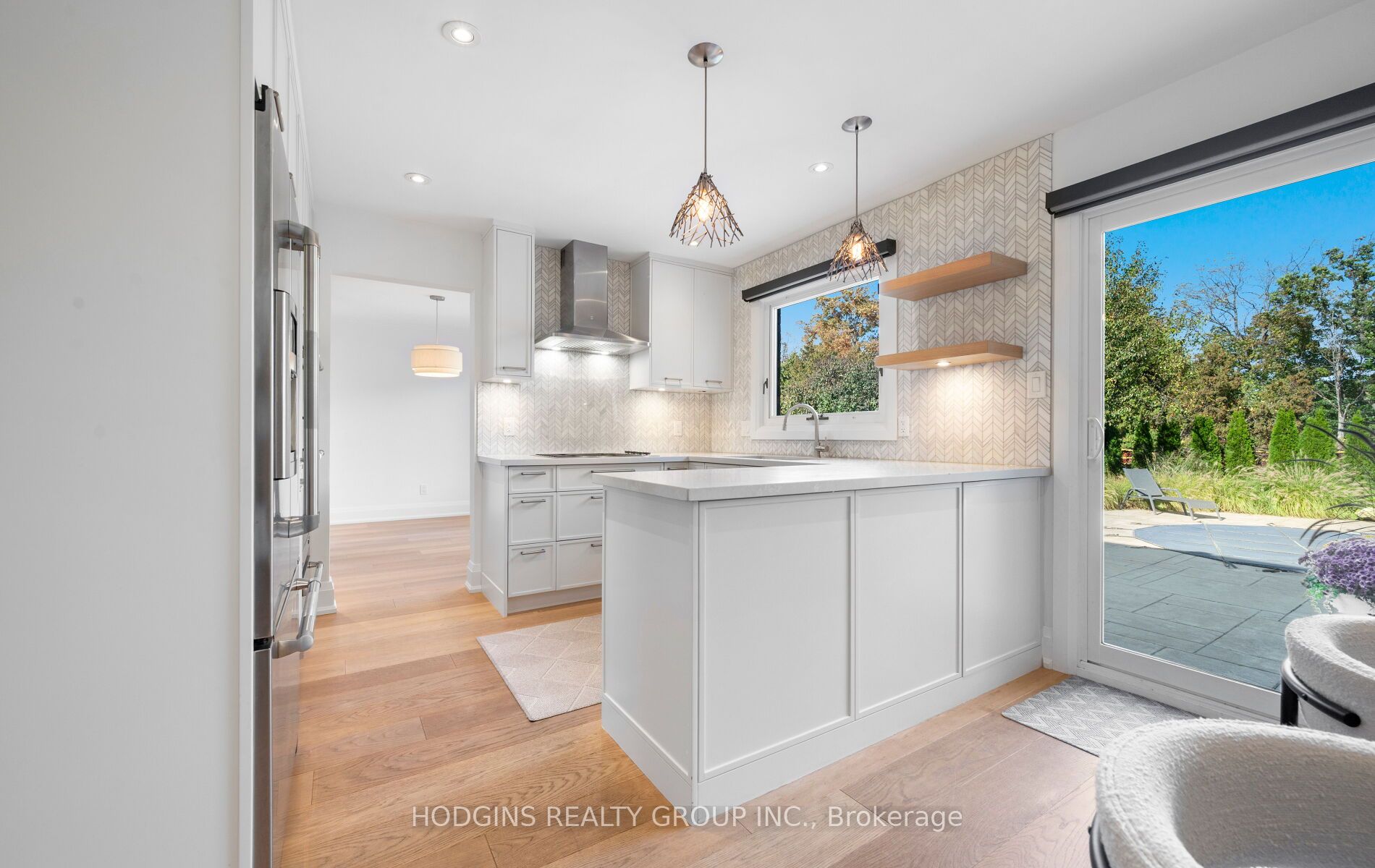 1726 Sherwood Forrest Circle Property Photo 23