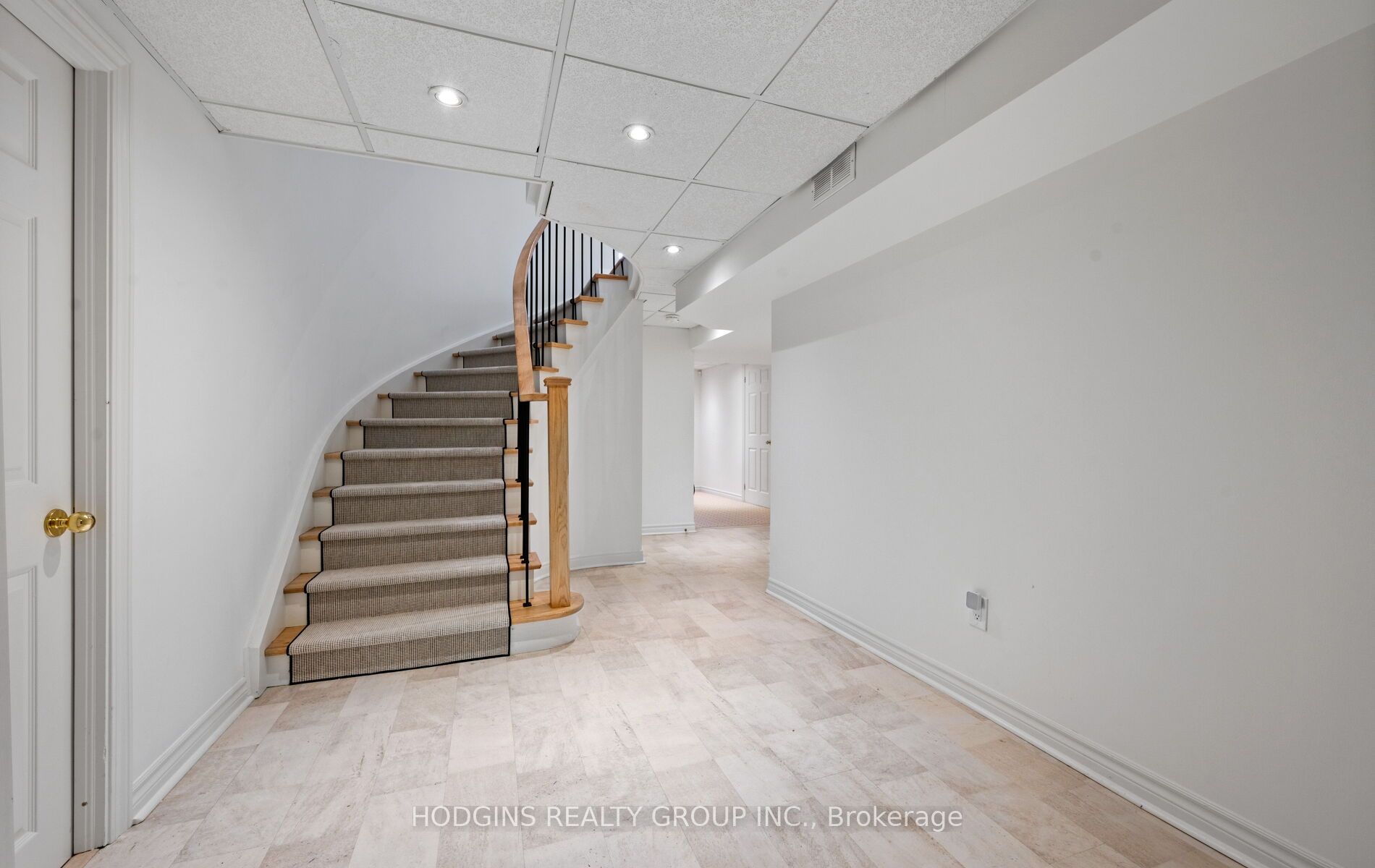 1726 Sherwood Forrest Circle Property Photo 37