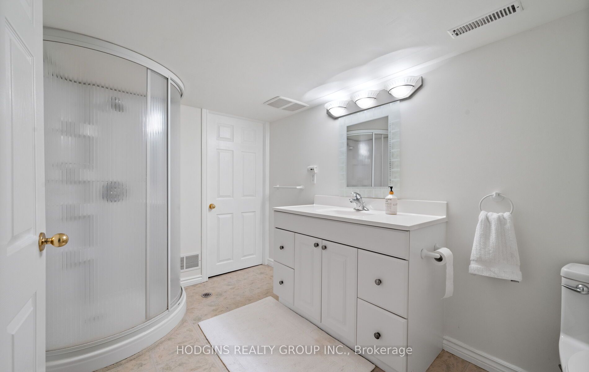 1726 Sherwood Forrest Circle Property Photo 40