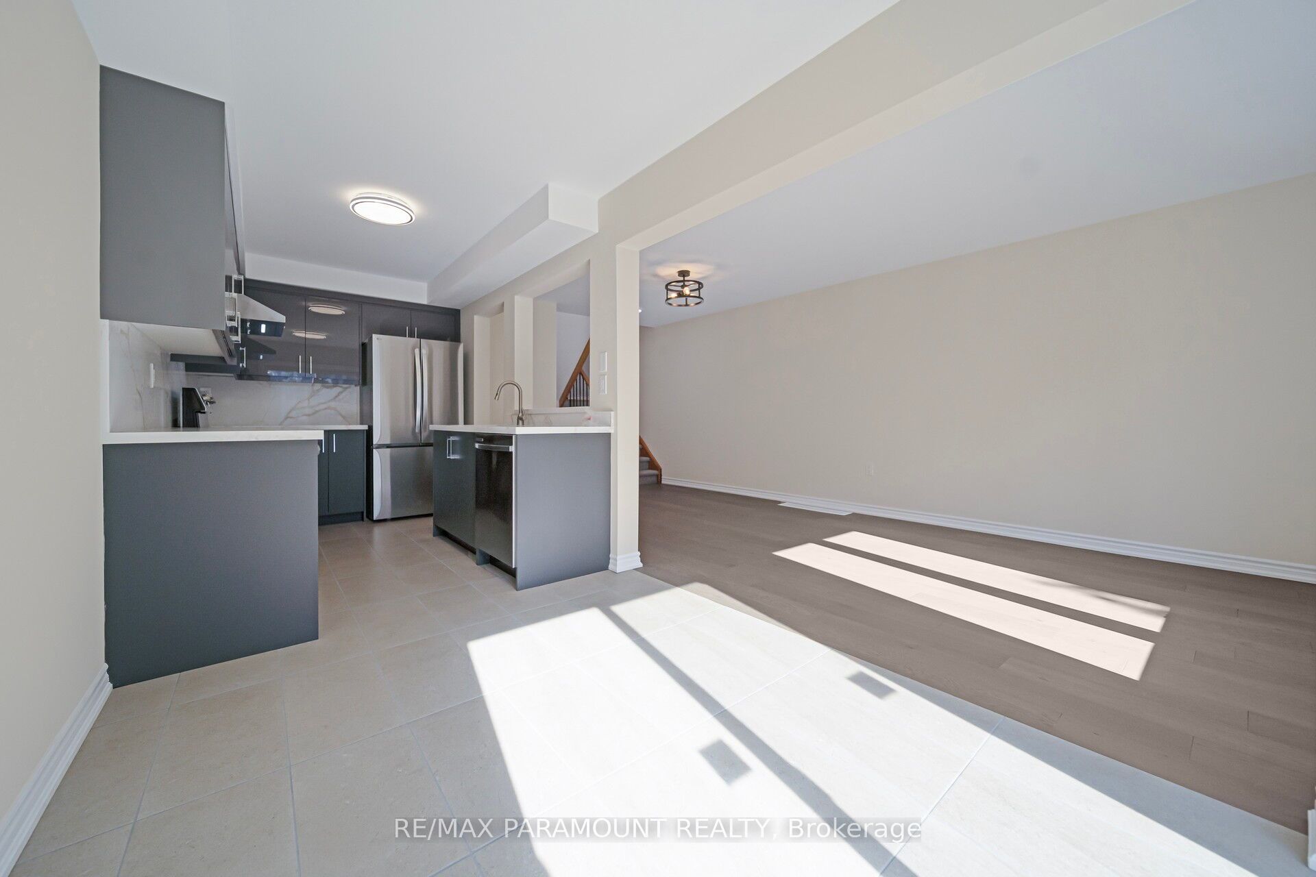 1575 S Parade Ct Property Photo 1