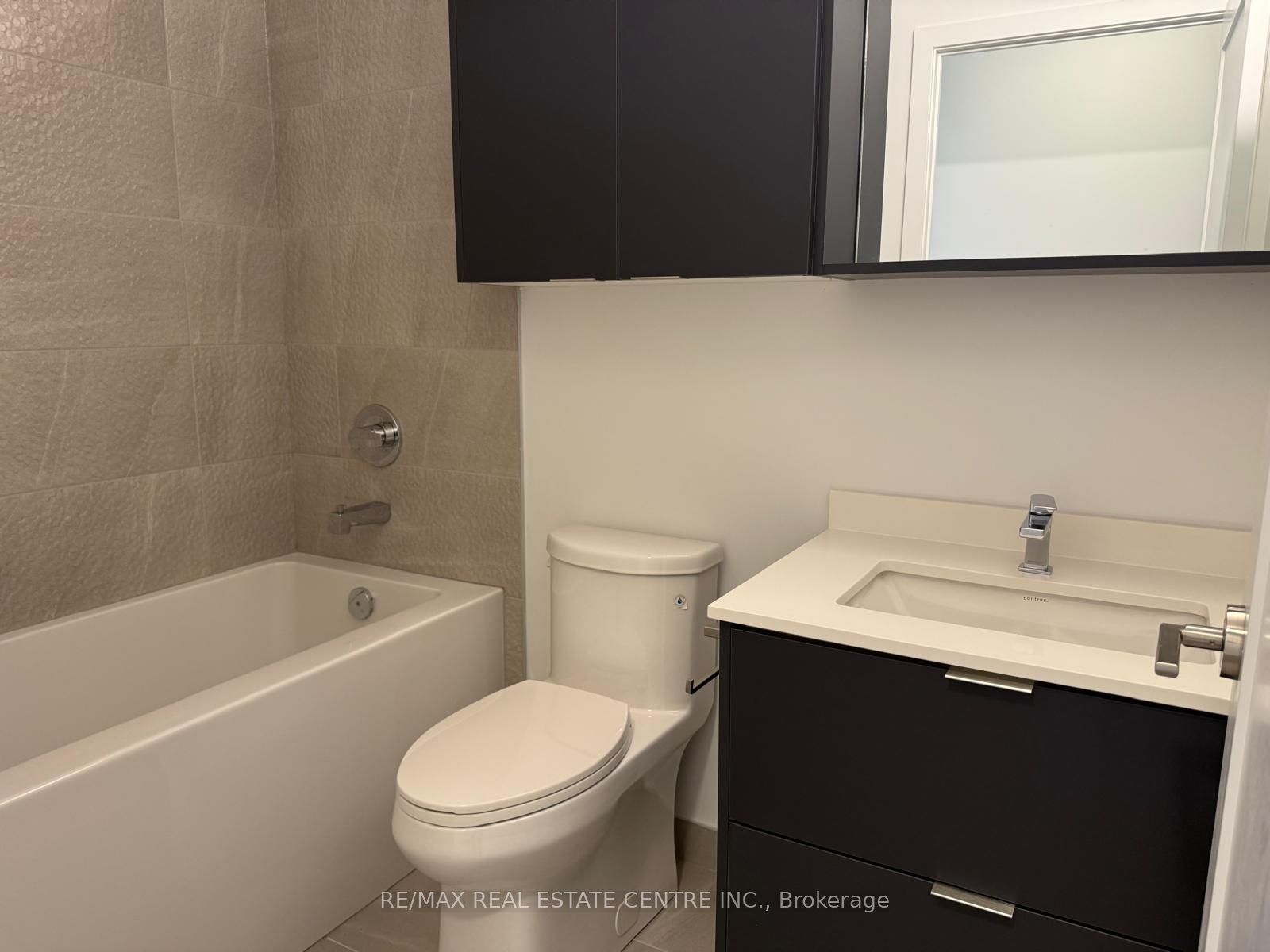 5105 Hurontario Street S 2412 Property Photo 6