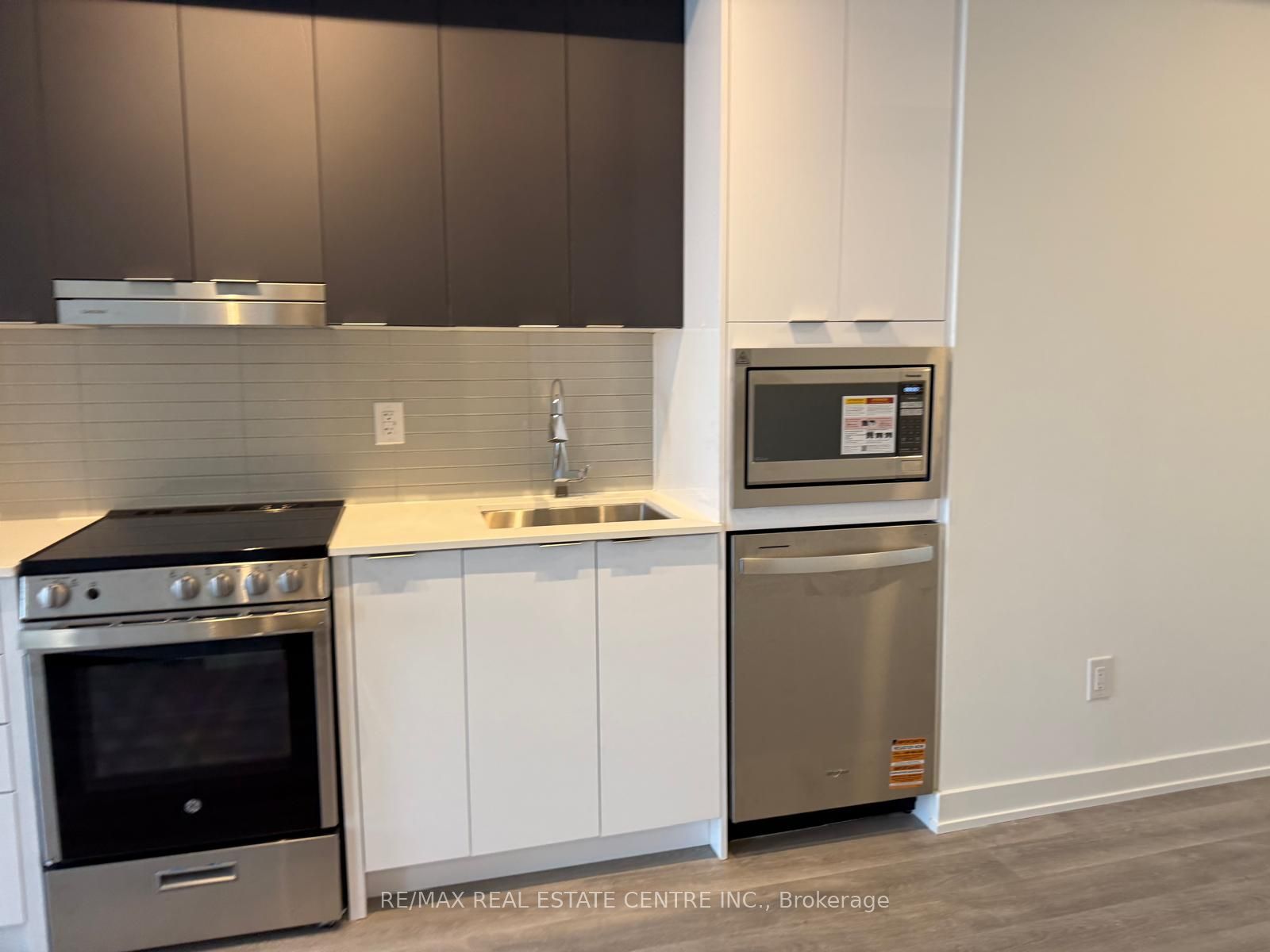 5105 Hurontario Street S 2412 Property Photo 9