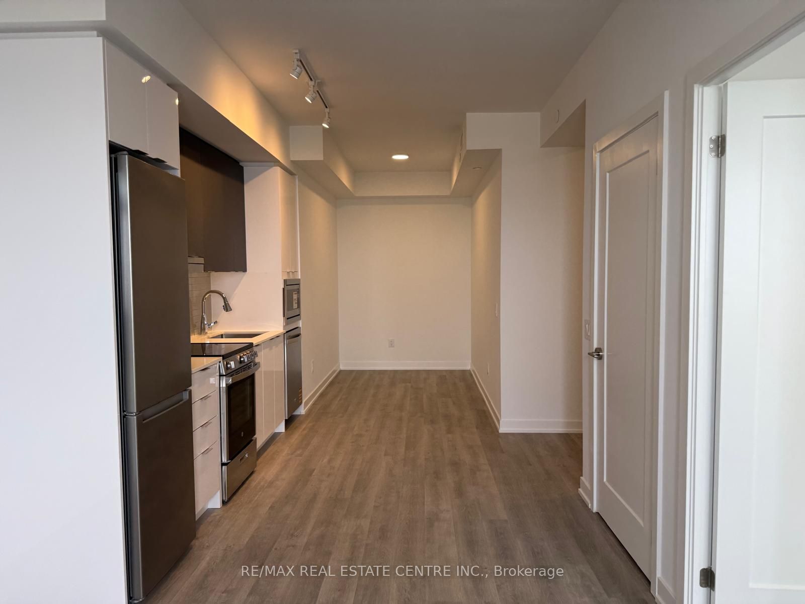 5105 Hurontario Street S 2412 Property Photo 13