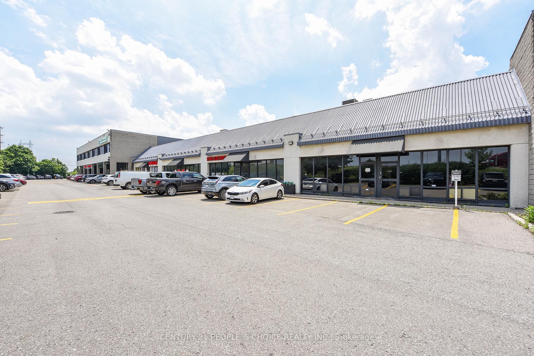 7956 Torbram Road 18 Property Photo 17