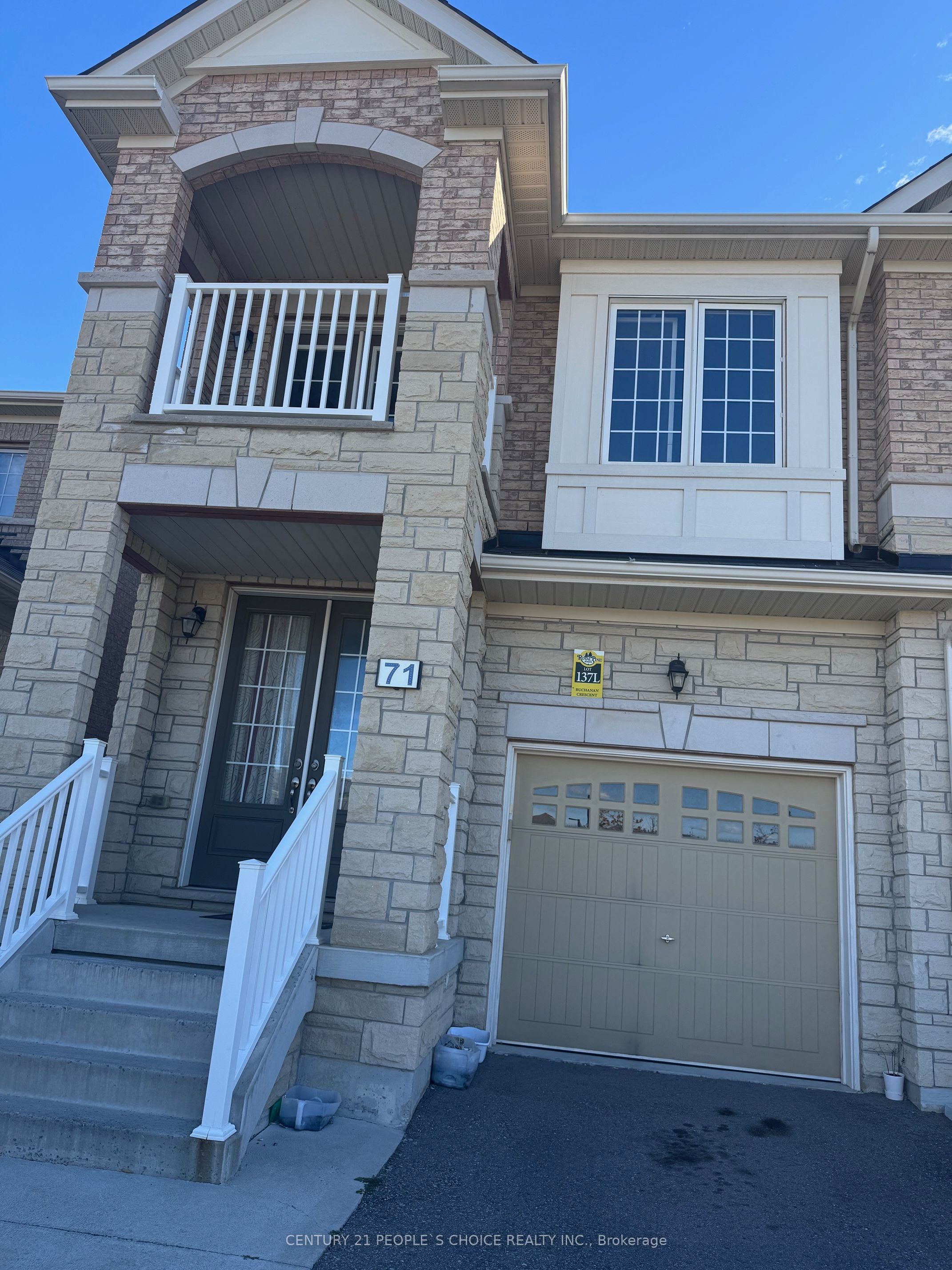 71 Buchanan Crescent Upper Property Photo 1