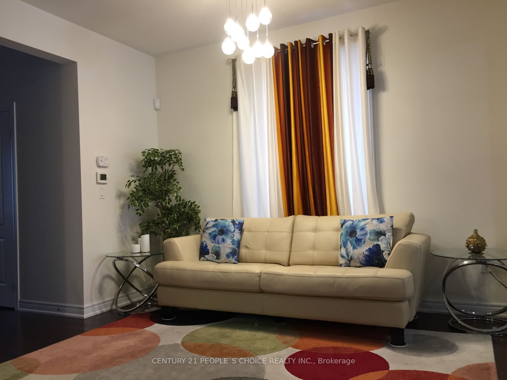 71 Buchanan Crescent Upper Property Photo 6