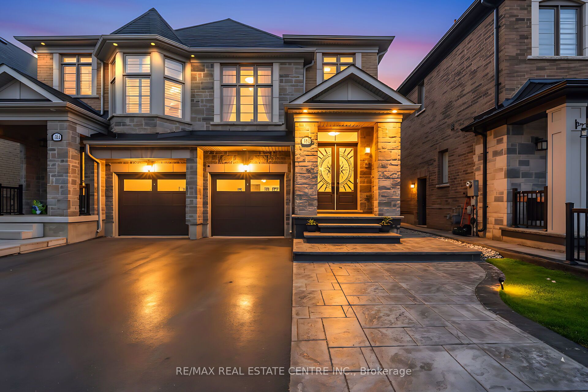 488 Parent Place Property Photo 1