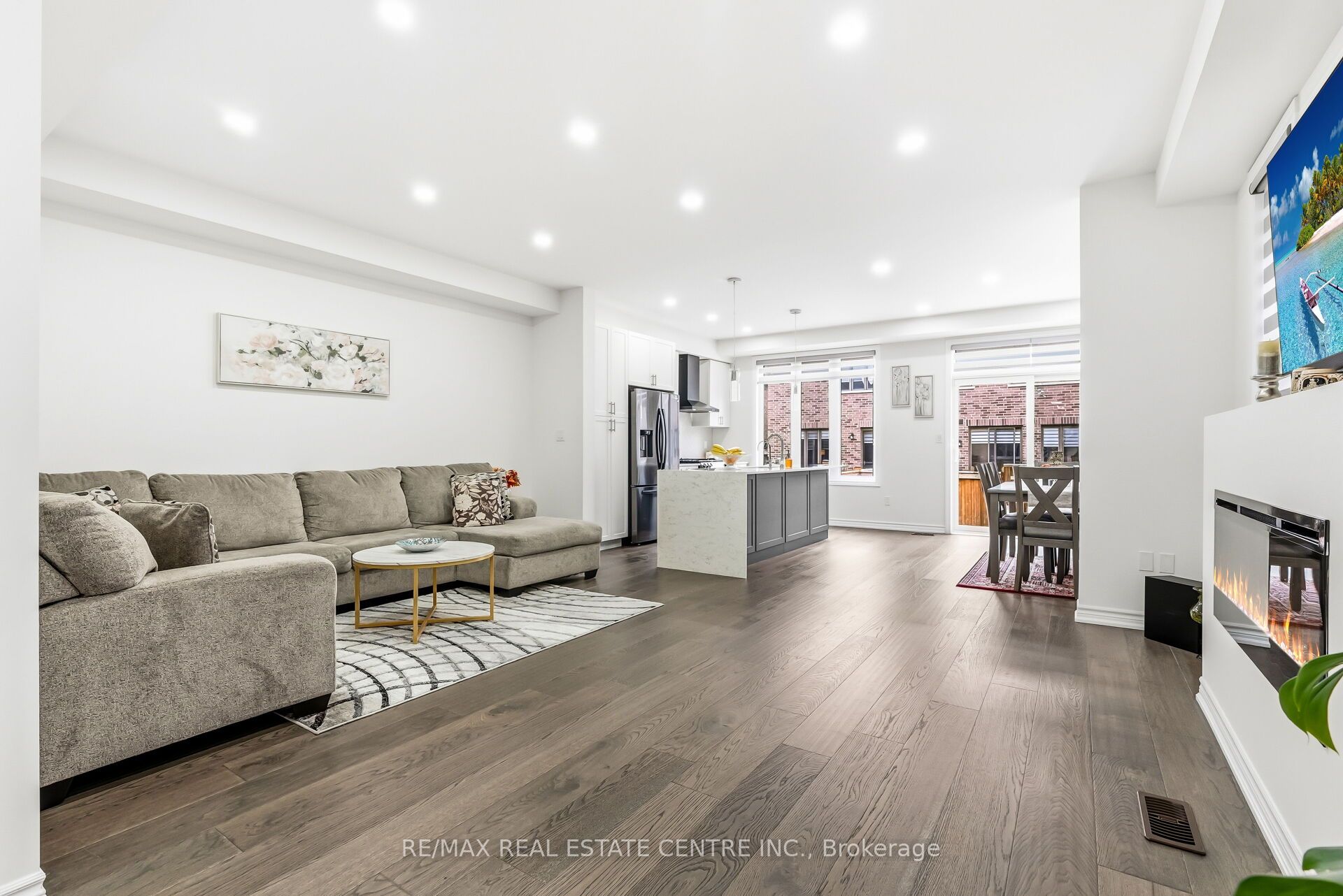 488 Parent Place Property Photo 13