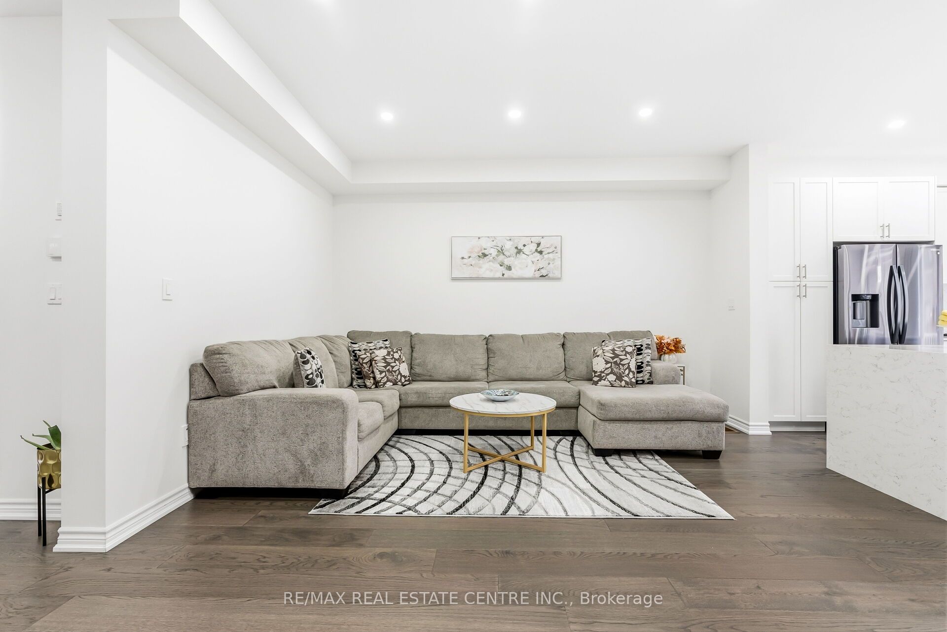 488 Parent Place Property Photo 14