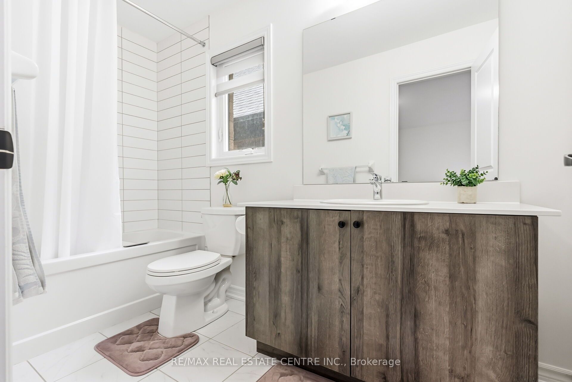 488 Parent Place Property Photo 29